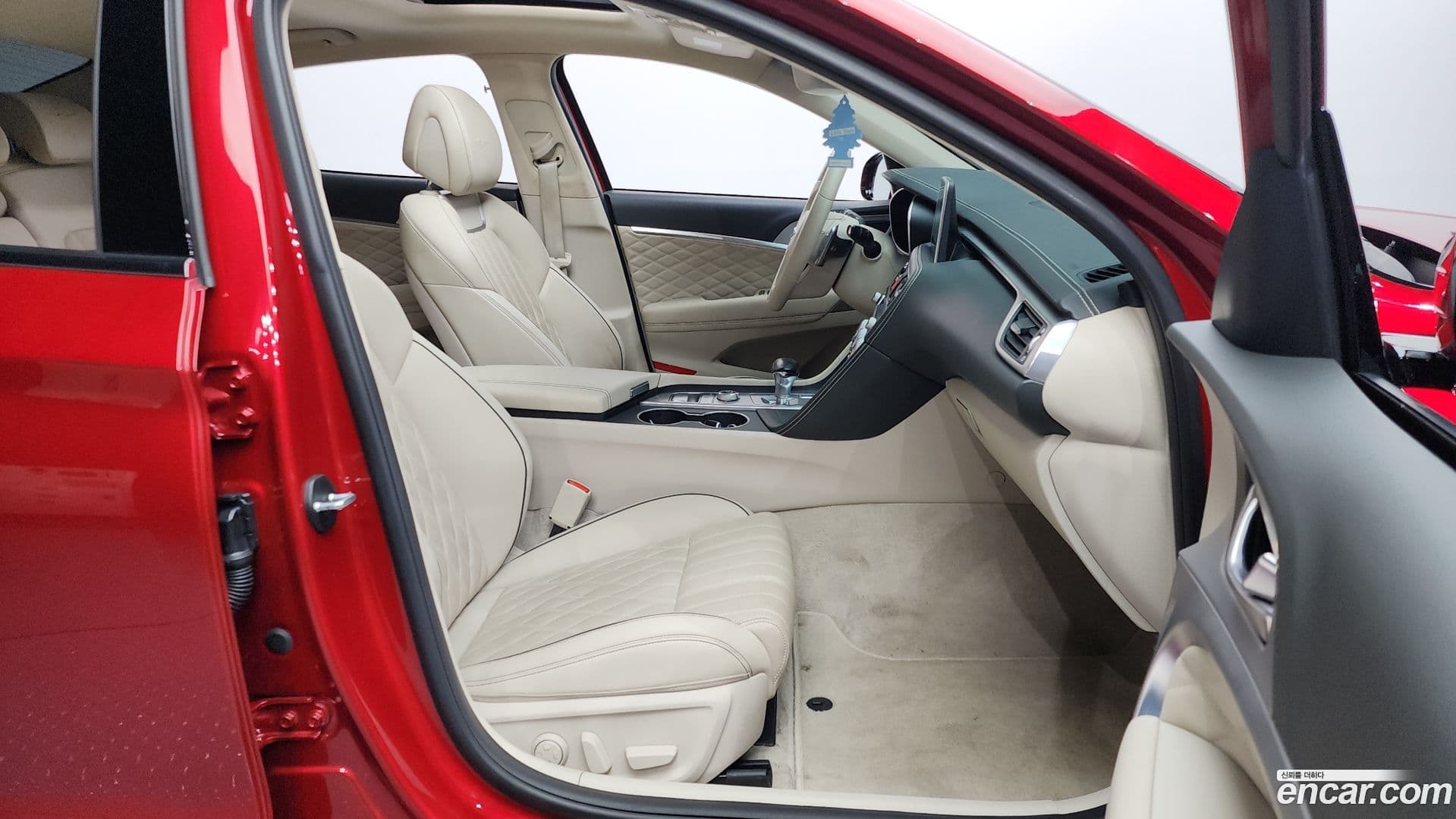 Main__Slider__Photo:G70 Genesis 2018.4-10