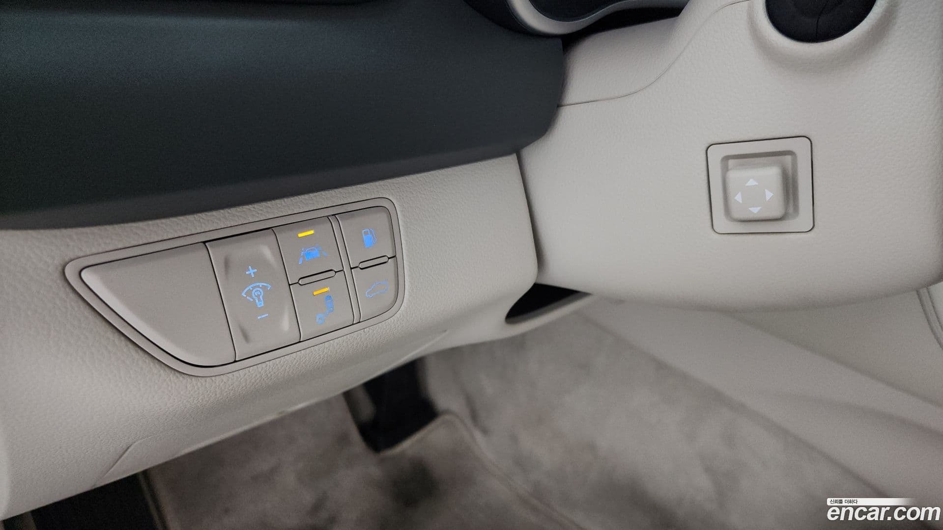 Main__Slider__Photo:G70 Genesis 2018.4-15