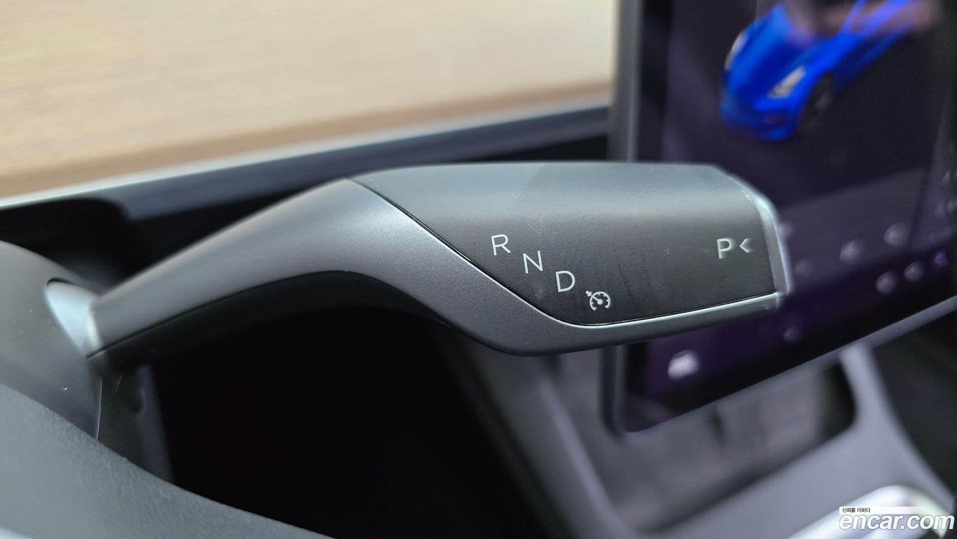 Main__Slider__Photo:Model 3 Tesla 2022.1-8