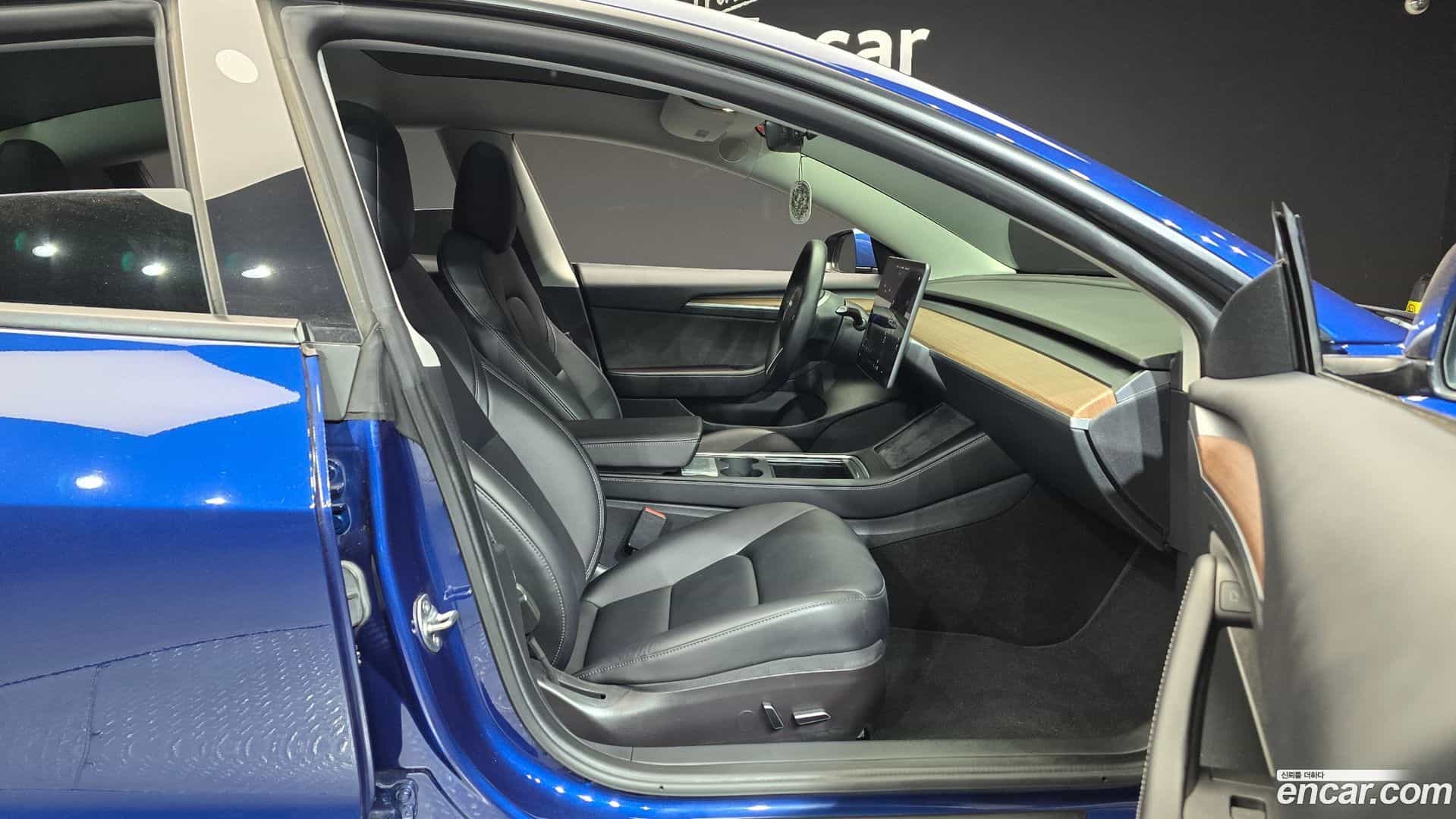 Model 3 Tesla 2022.1-INNER-010