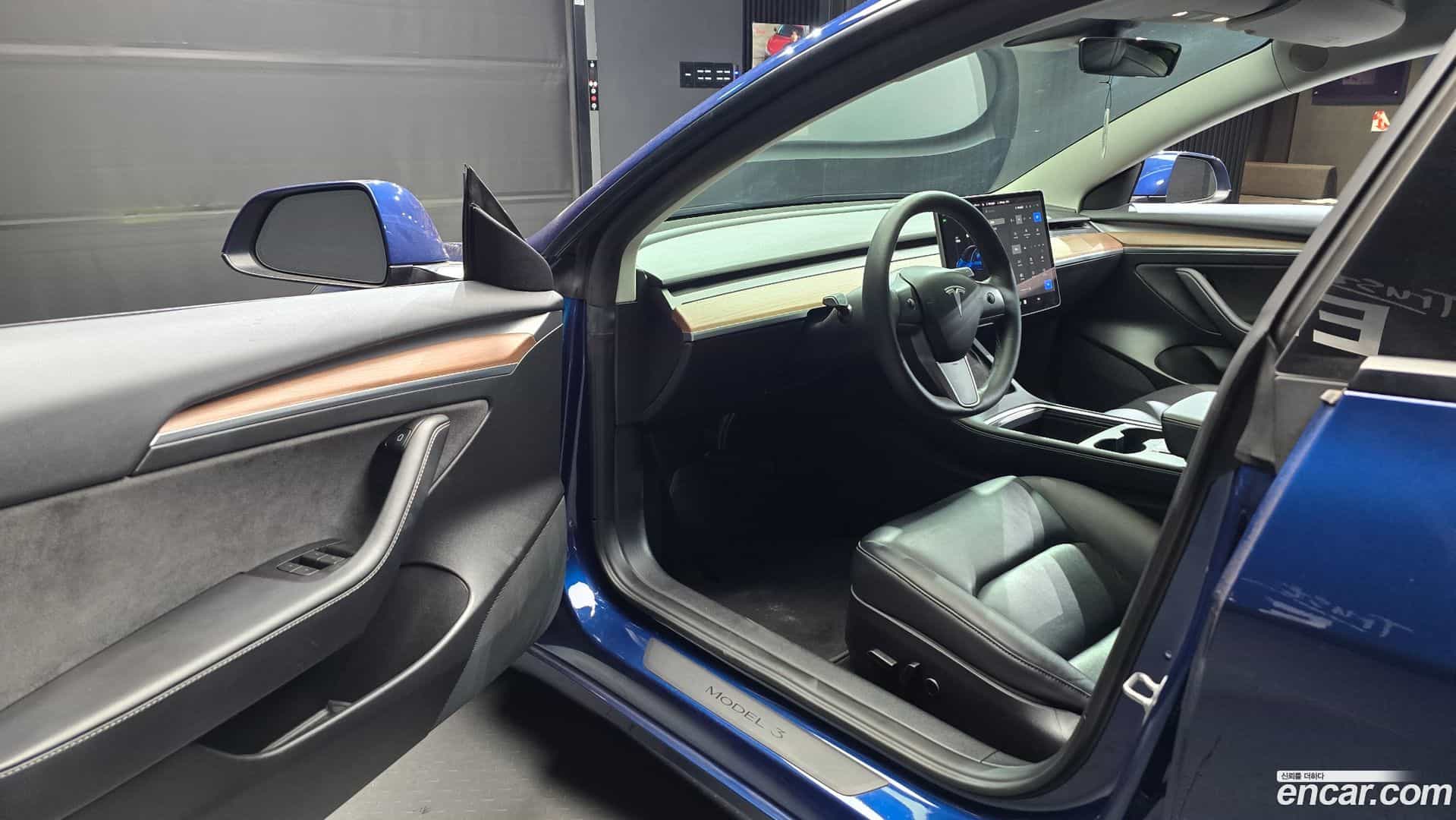 Model 3 Tesla 2022.1-OPTION-015