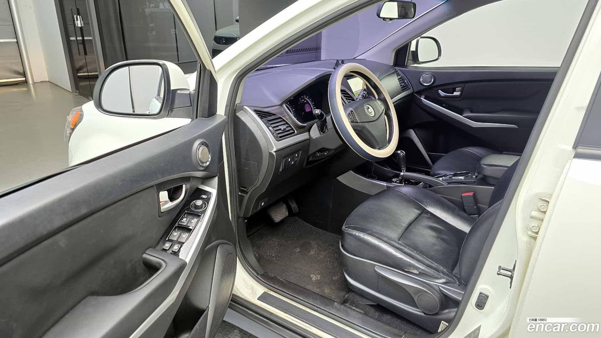 KORANDO KG_Mobility_Ssangyong 2015.2-OPTION-015