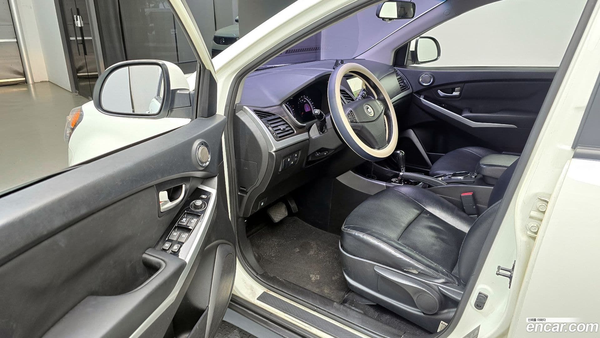 Main__Slider__Photo:KORANDO KG_Mobility_Ssangyong 2015.2-10