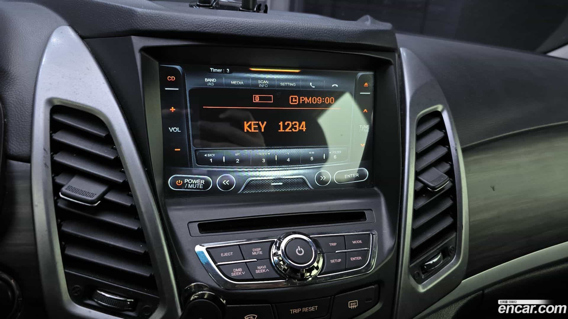 KORANDO KG_Mobility_Ssangyong 2015.2-OPTION-019