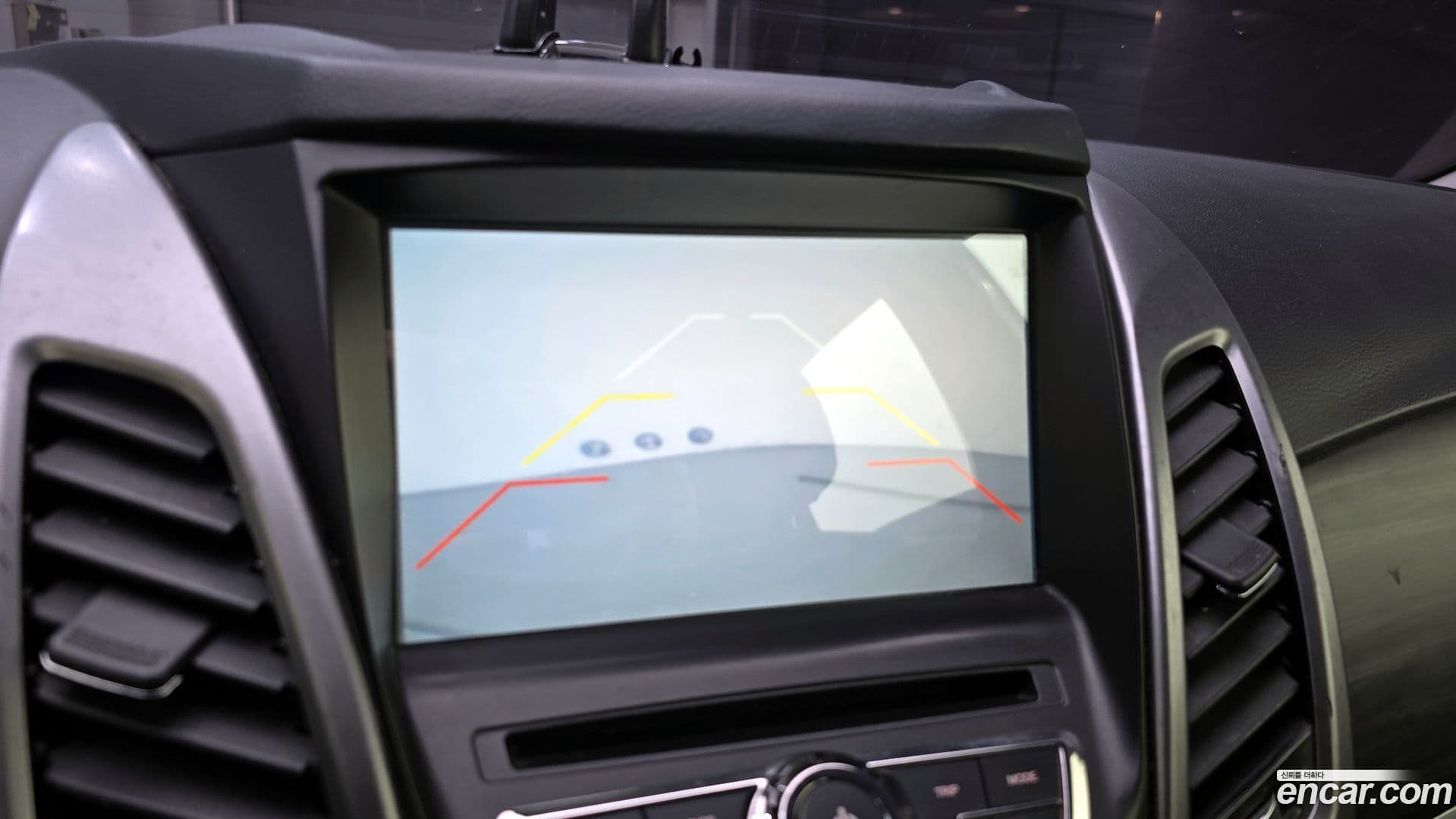 Main__Slider__Photo:KORANDO KG_Mobility_Ssangyong 2015.2-15