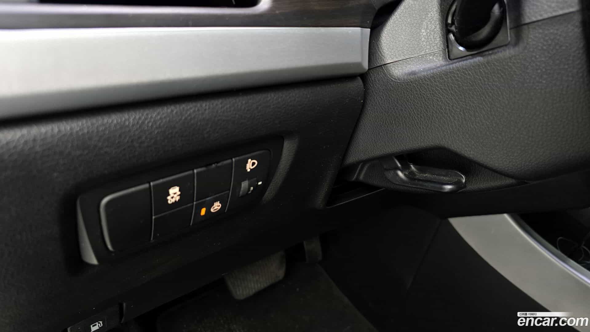 KORANDO KG_Mobility_Ssangyong 2015.2-OPTION-022