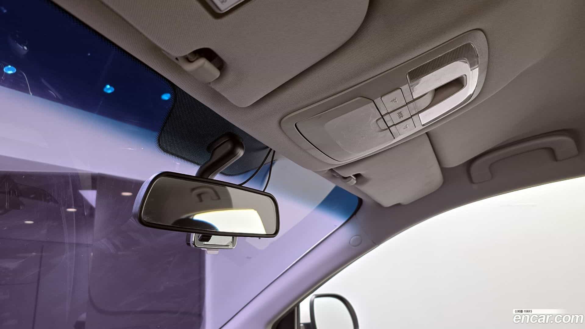 KORANDO KG_Mobility_Ssangyong 2015.2-OPTION-023