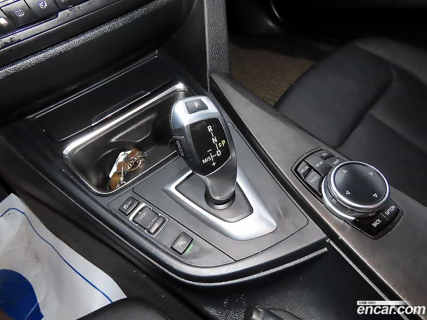 3-Series BMW 2013.10-INNER-010