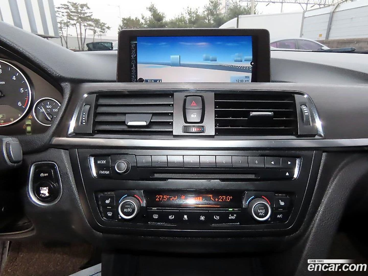 Main__Slider__Photo:3-Series BMW 2013.10-11