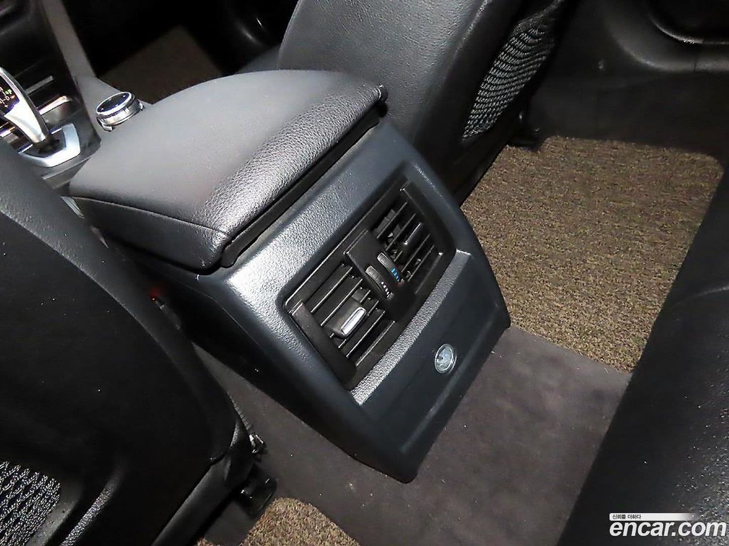 Main__Slider__Photo:3-Series BMW 2013.10-15