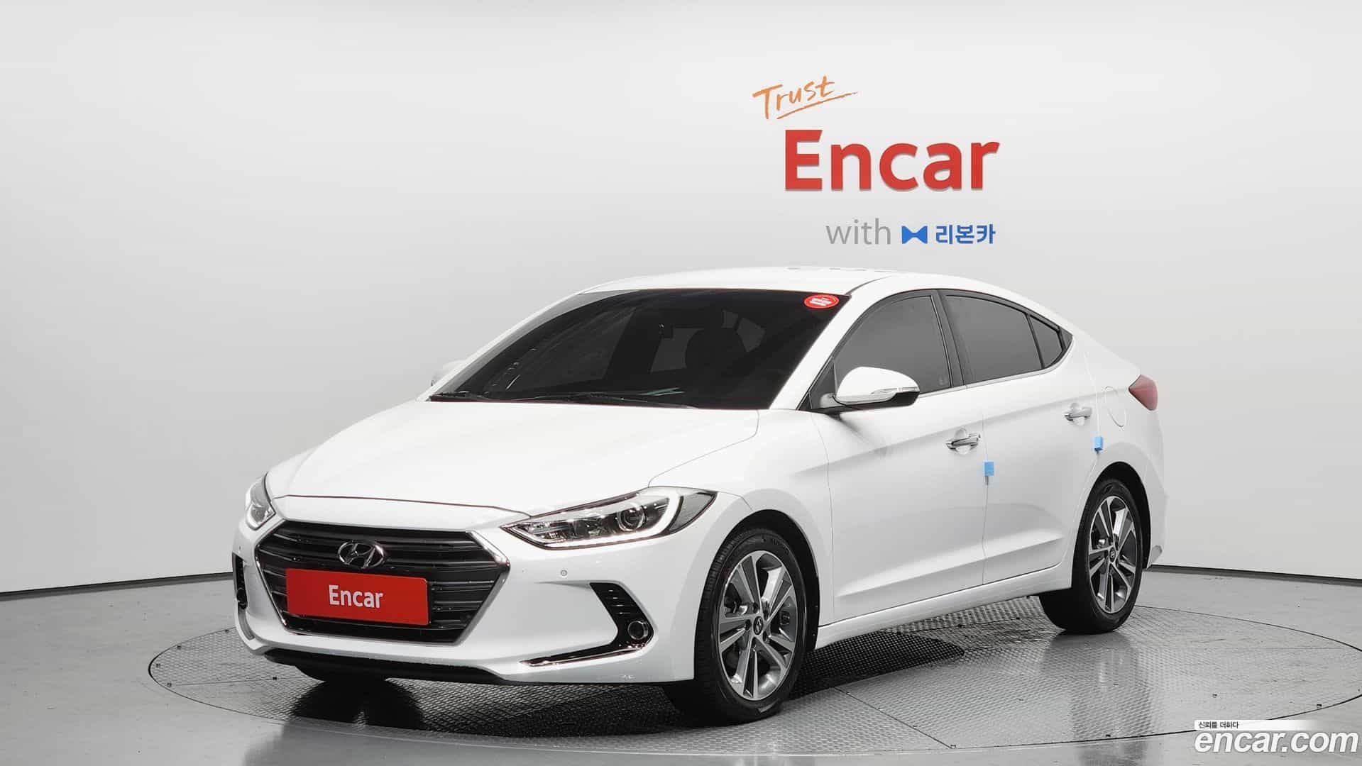 AVANTE Hyundai 2017.0-OUTER-001