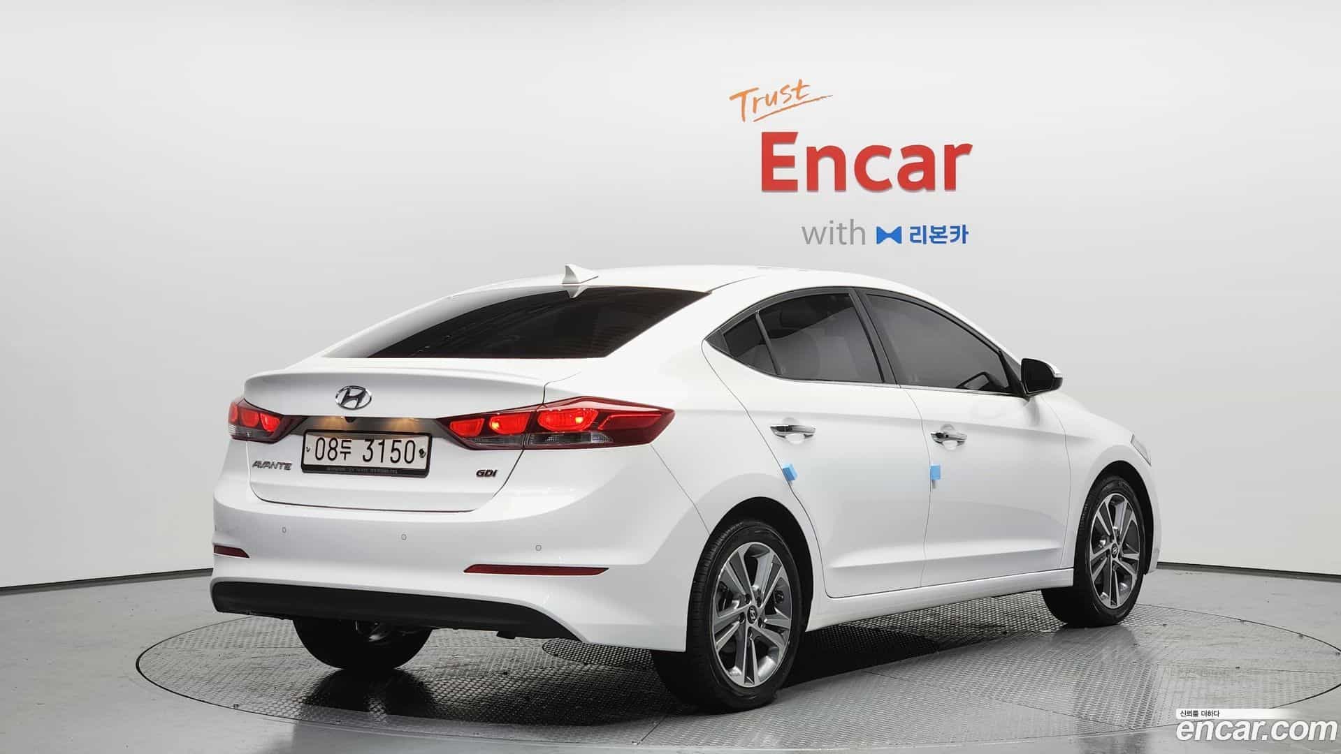 AVANTE Hyundai 2017.0-OUTER-002