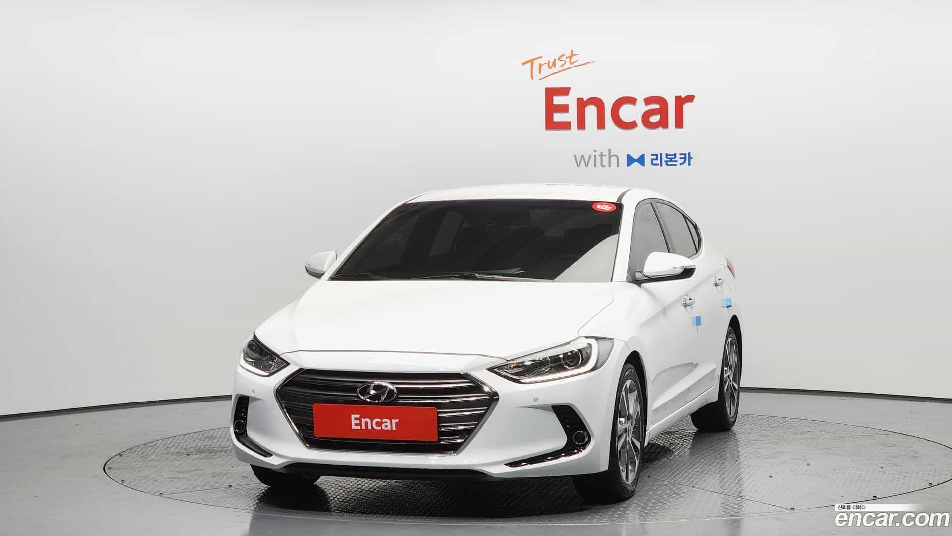 AVANTE Hyundai 2017.0-OUTER-003