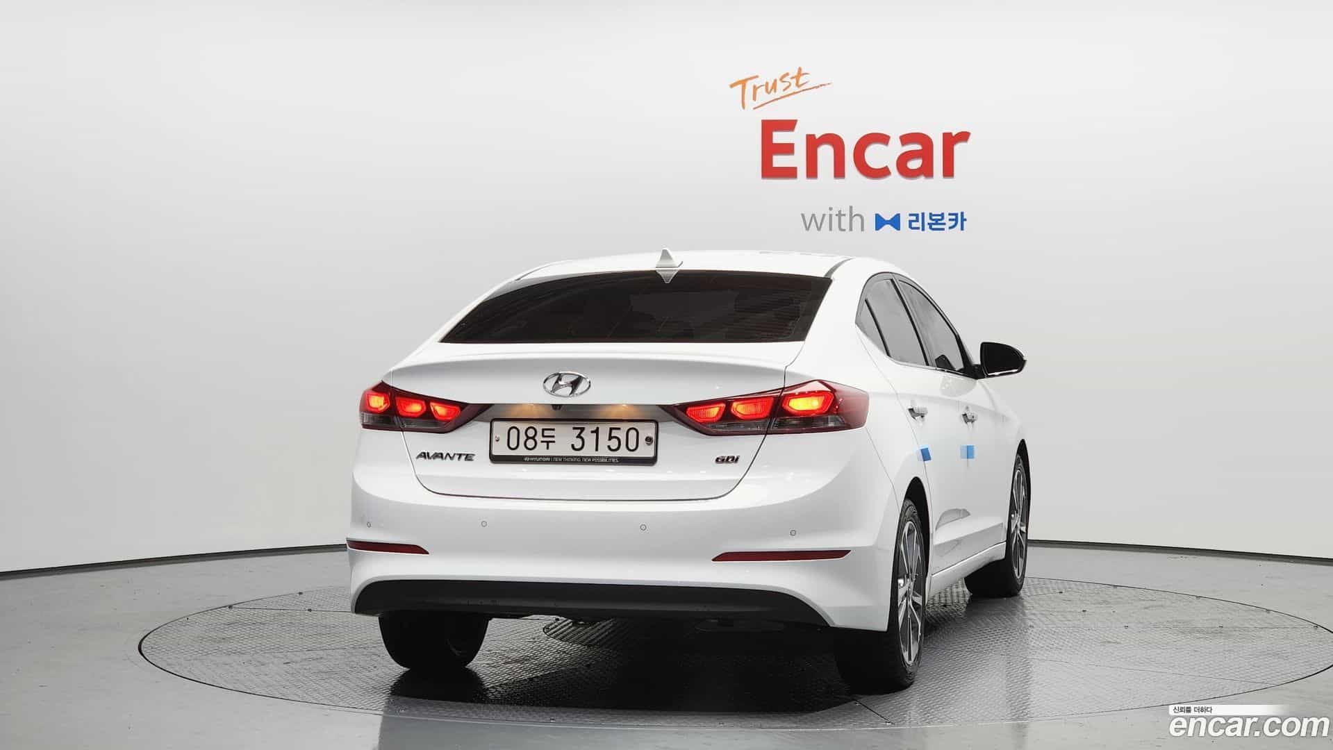 AVANTE Hyundai 2017.0-OUTER-004