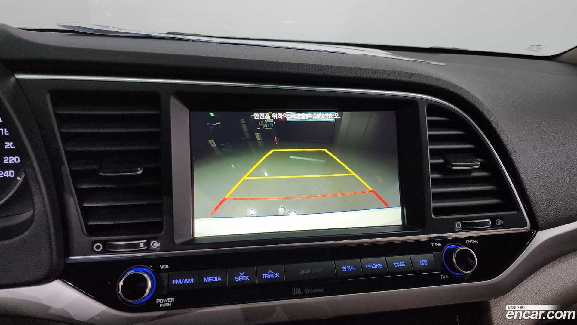 AVANTE Hyundai 2017.0-OPTION-021