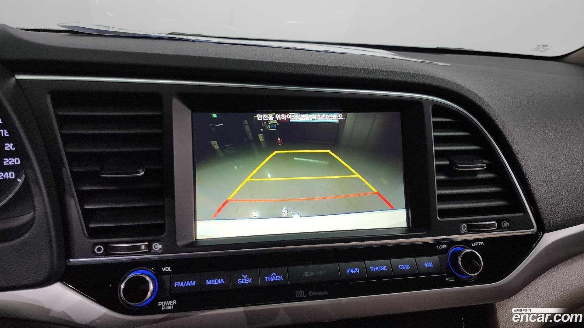 Main__Slider__Photo:AVANTE Hyundai 2017.0-16