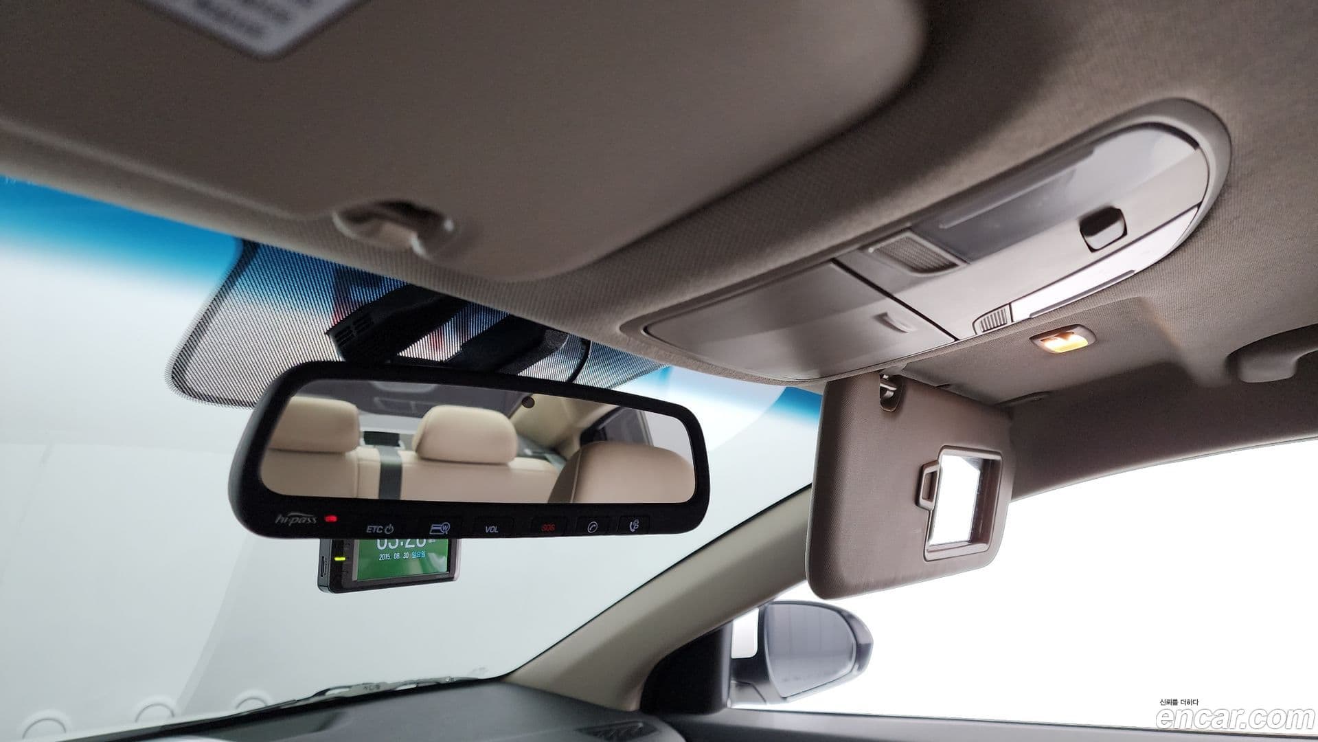 Main__Slider__Photo:AVANTE Hyundai 2017.0-18