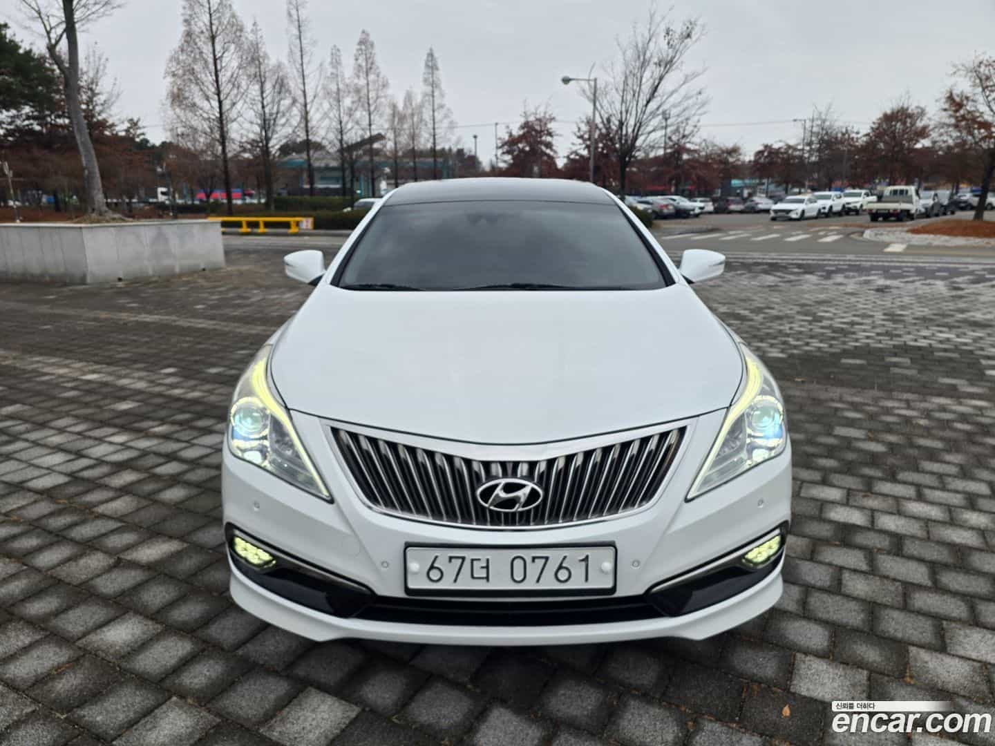 Grandeur Hyundai 2015.11-OUTER-001