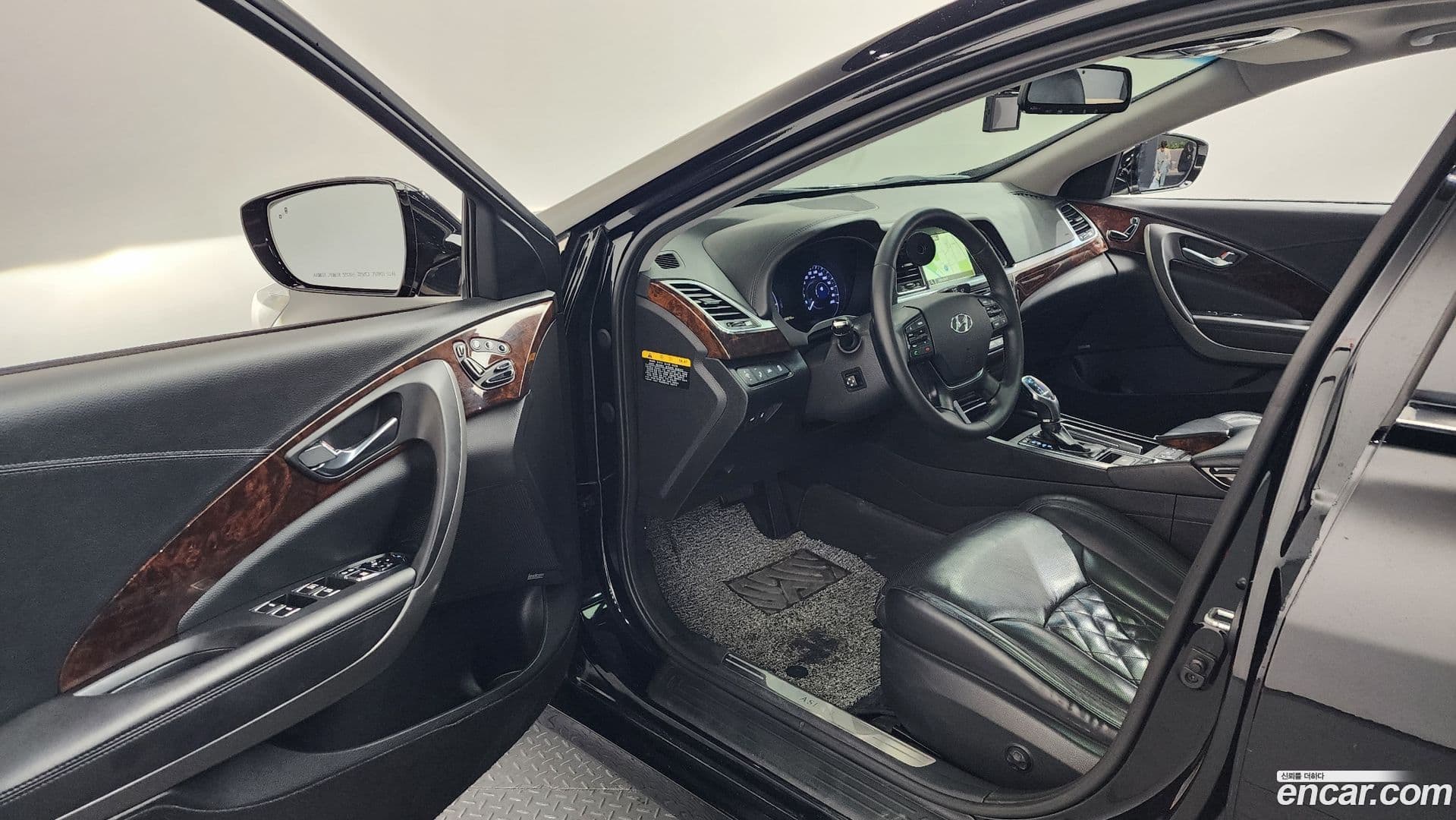 Main__Slider__Photo:Aslan Hyundai 2015.0-9