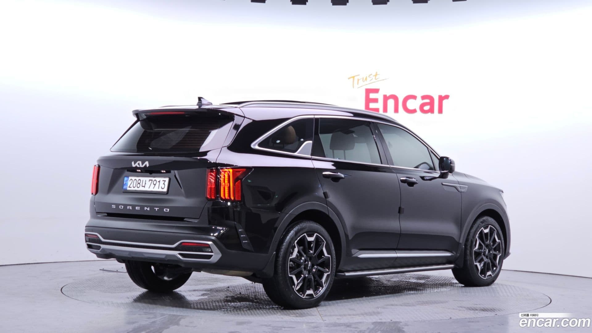 Main__Slider__Photo:Sorento Kia 2021.6-1