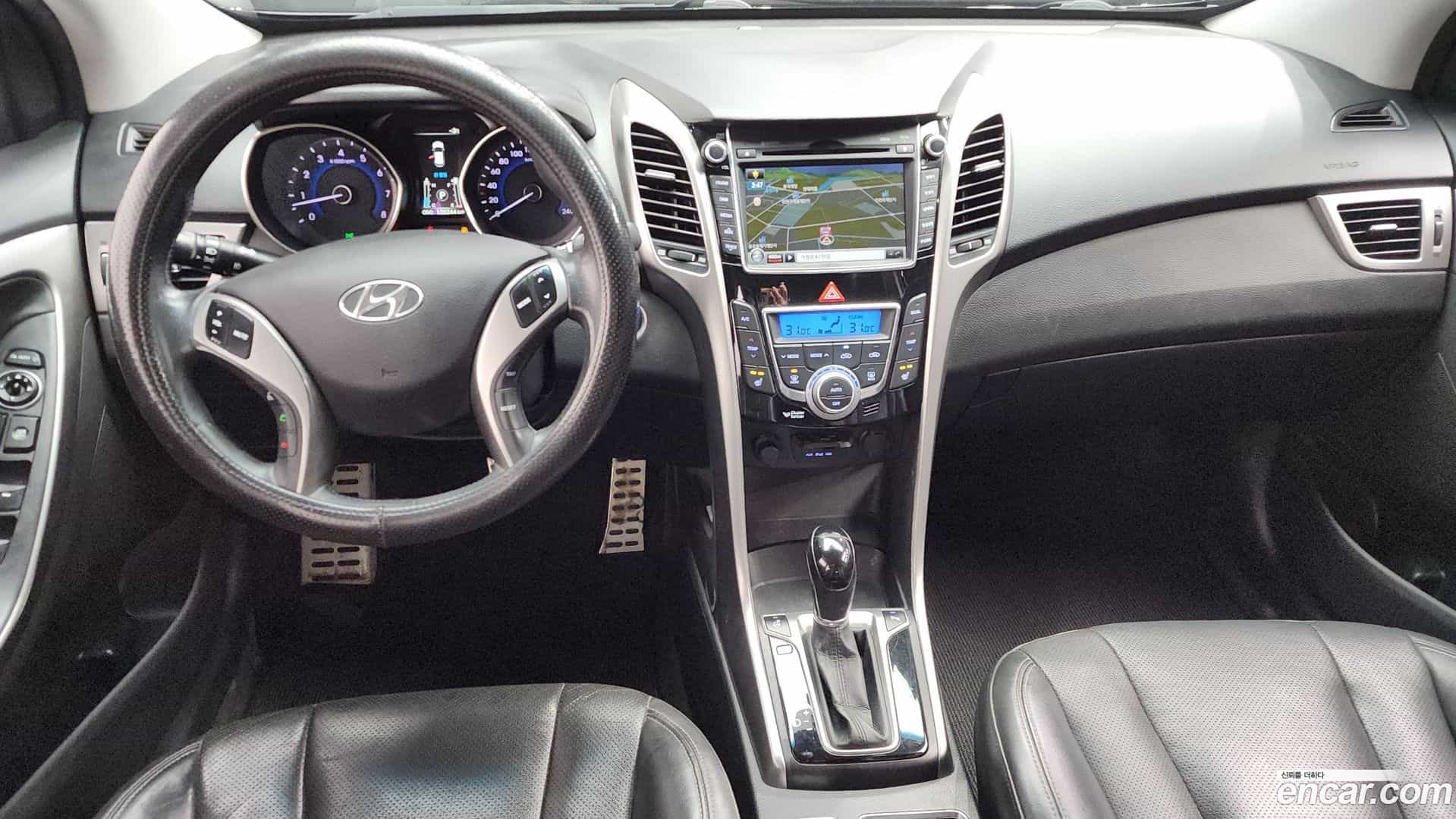 i30 Hyundai 2012.0-INNER-007