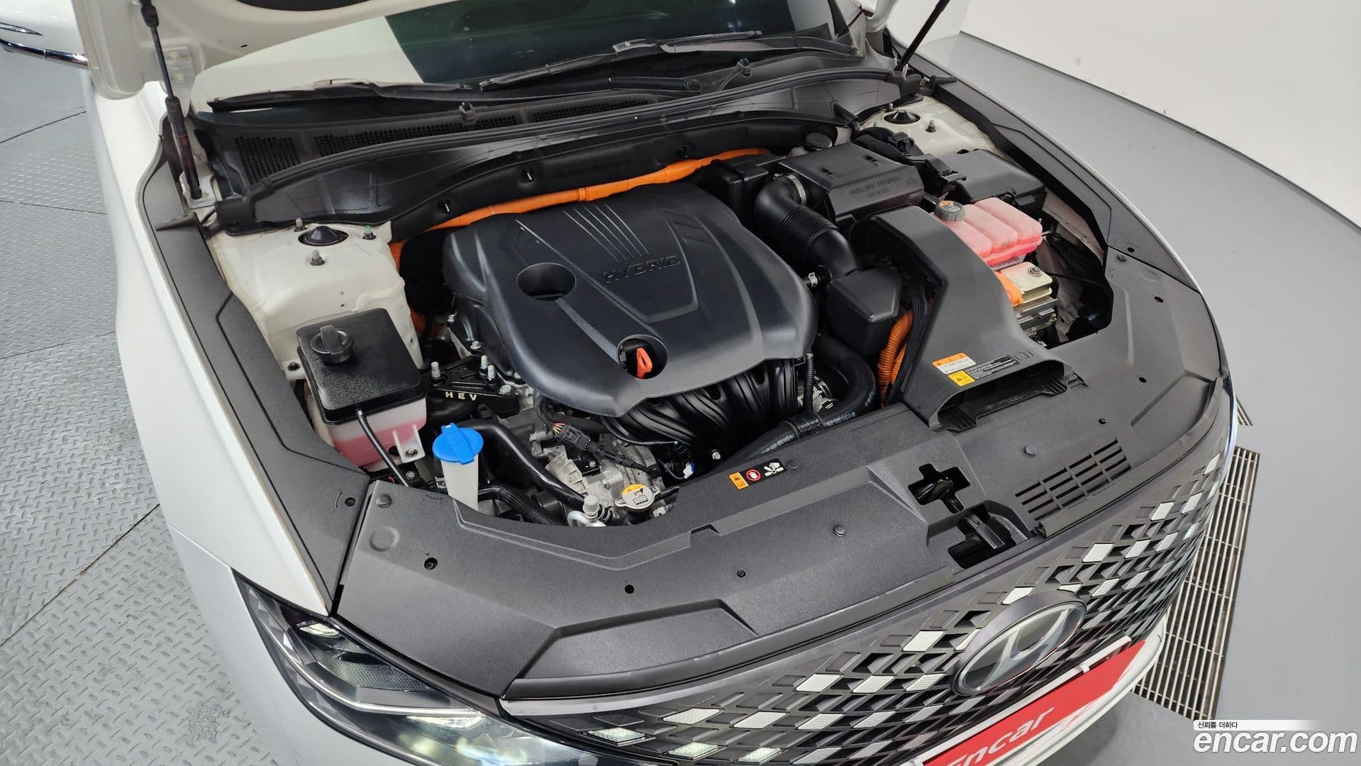 Main__Slider__Photo:Grandeur Hyundai 2021.10-5