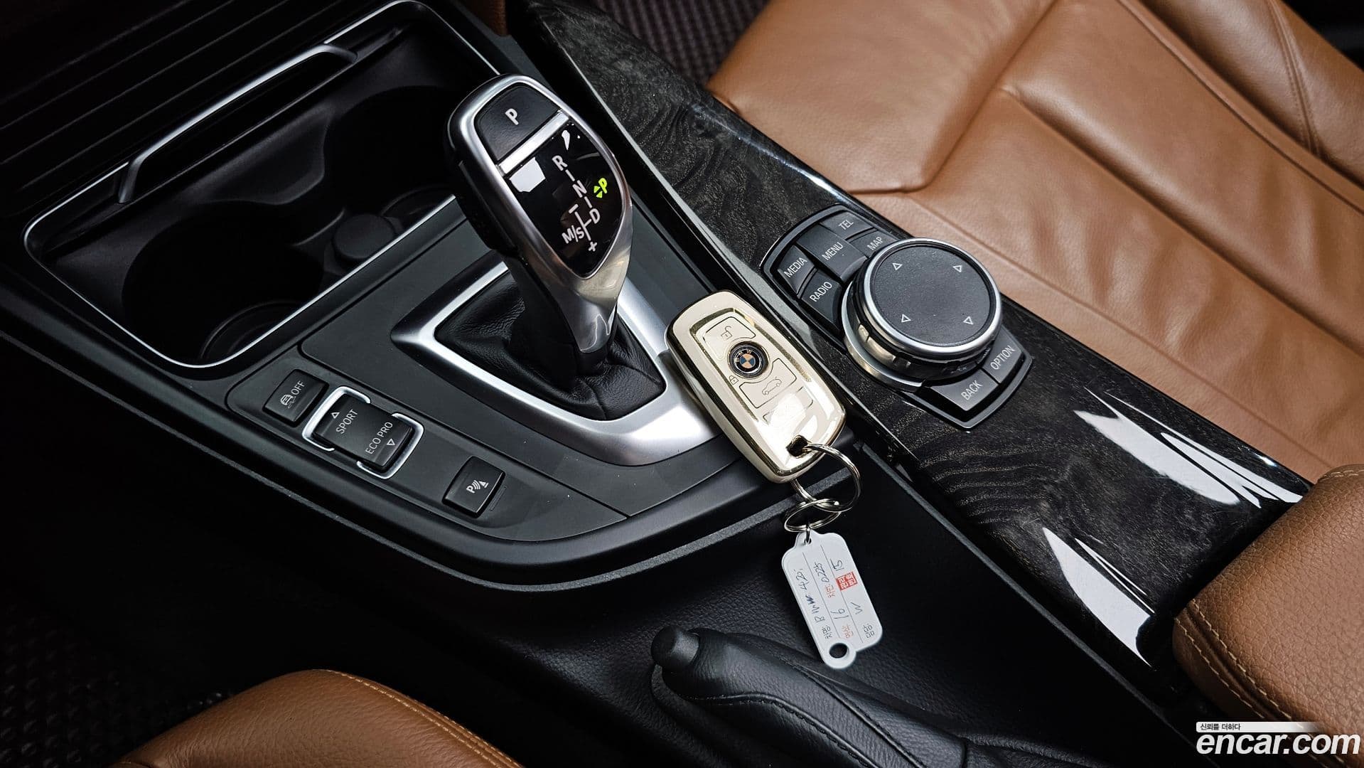 Main__Slider__Photo:4-Series BMW 2016.10-8