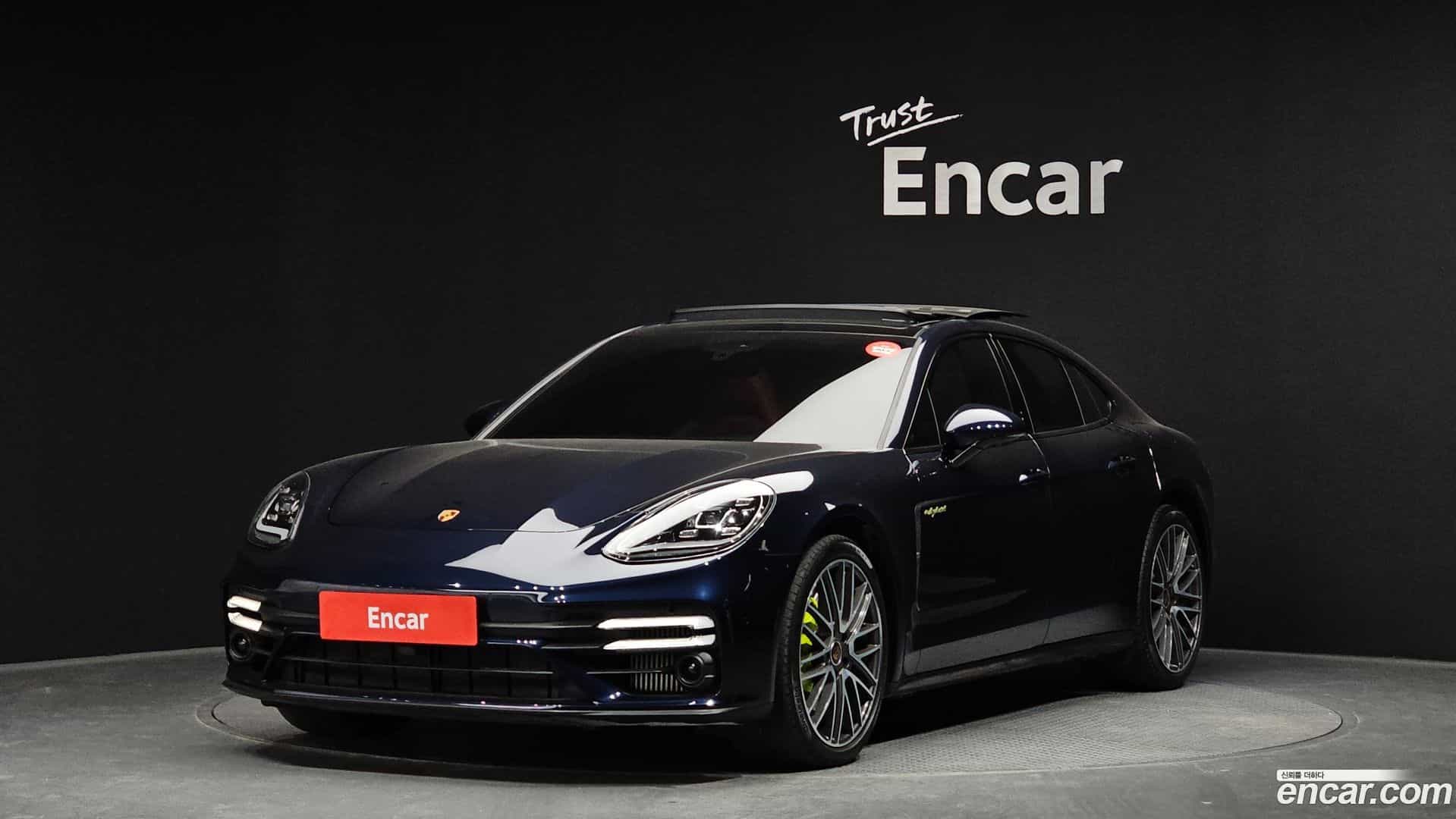 Panamera Porsche 2023.3-OUTER-001