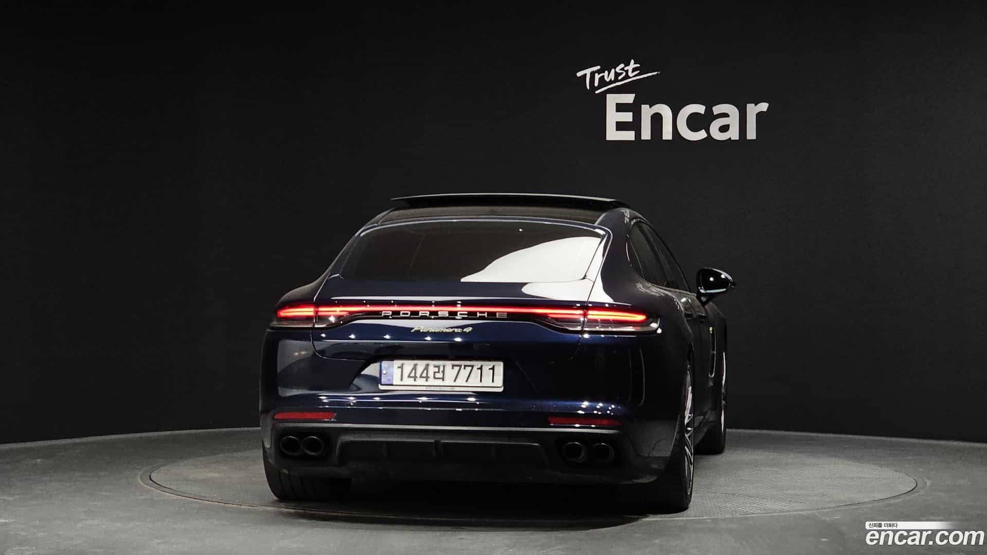 Panamera Porsche 2023.3-OUTER-004