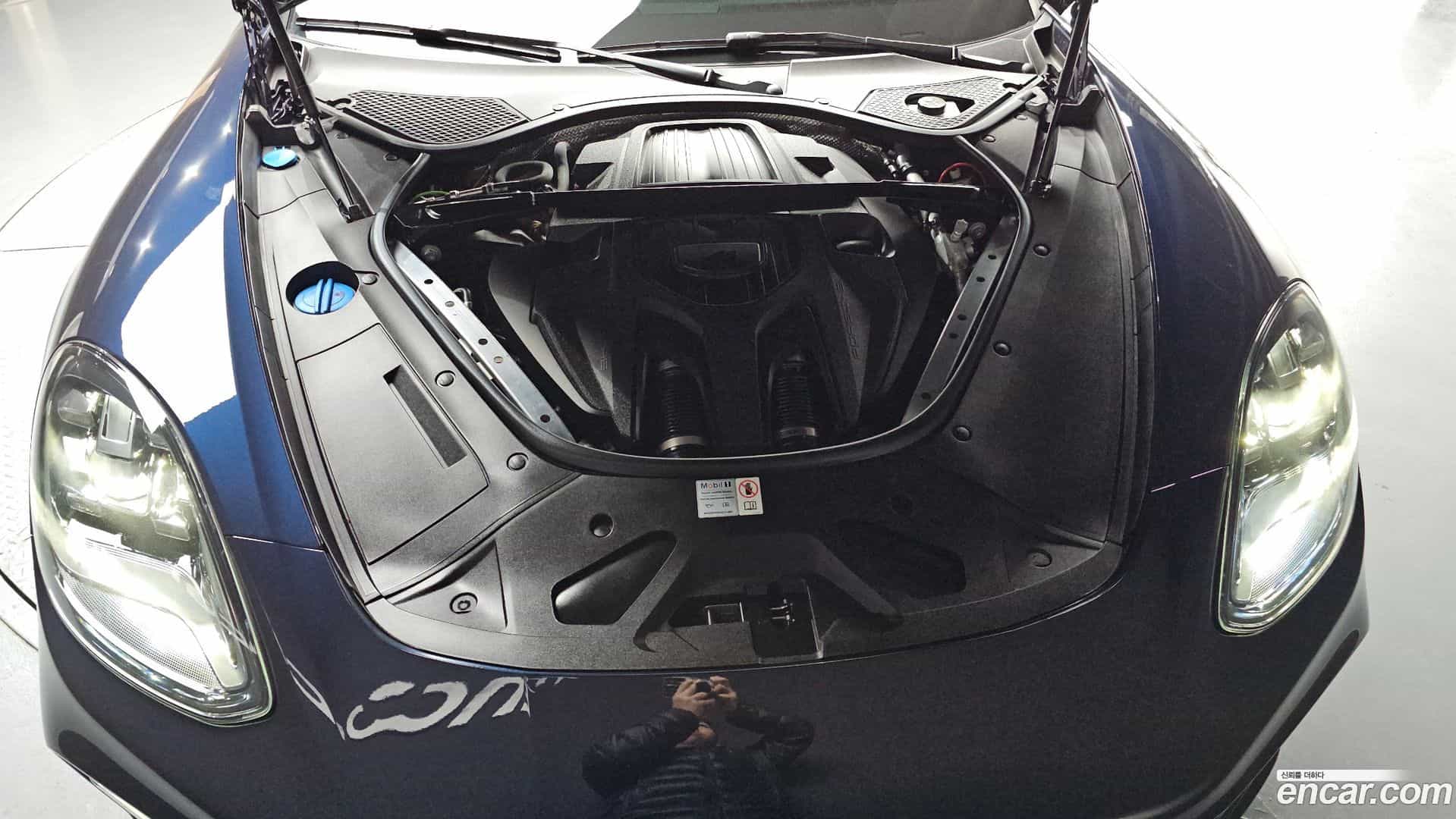 Panamera Porsche 2023.3-INNER-006