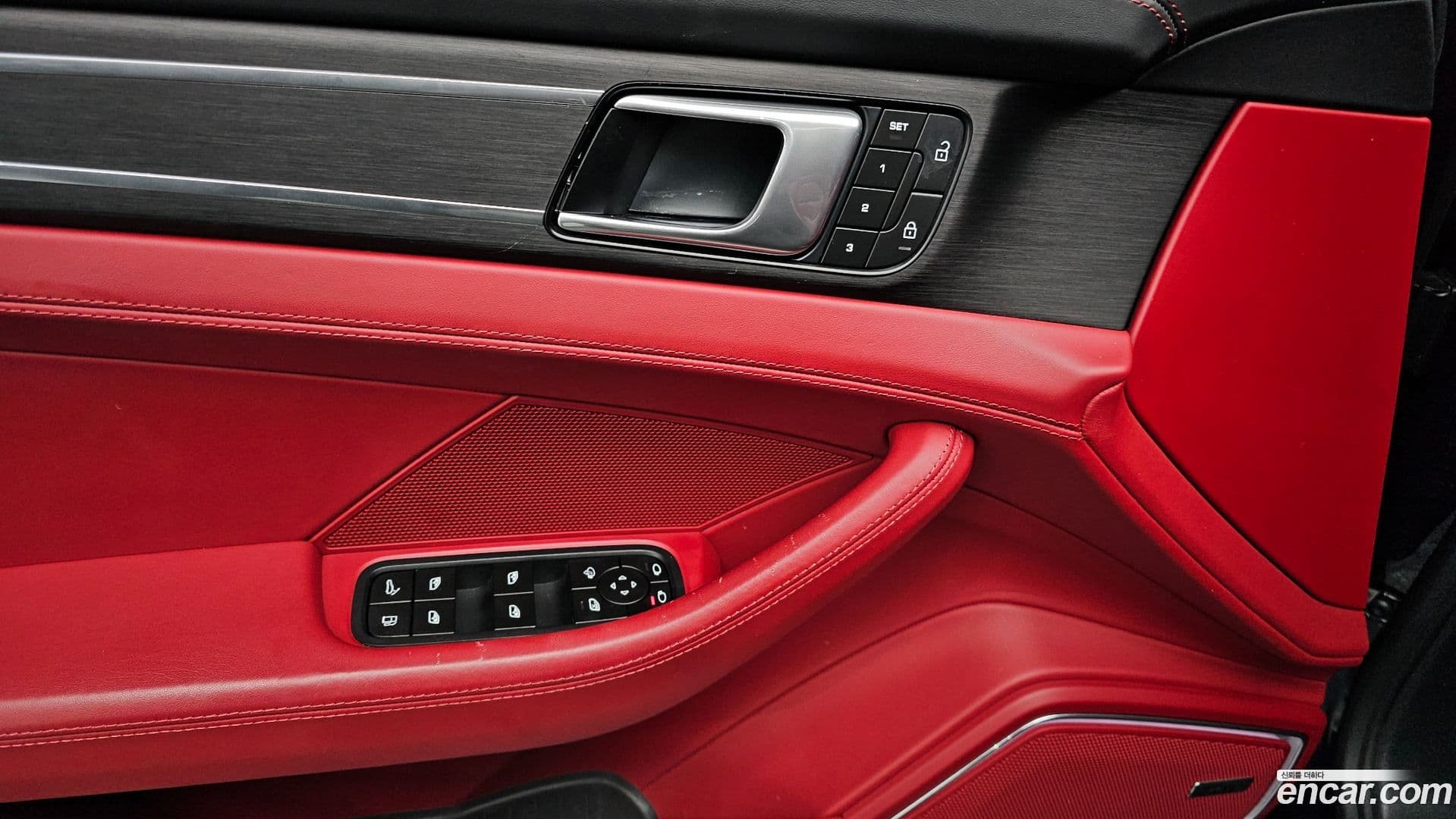 Main__Slider__Photo:Panamera Porsche 2023.3-16