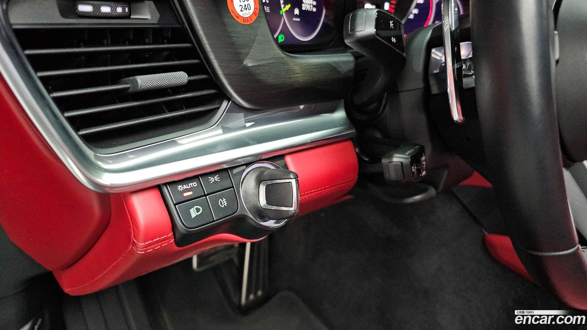 Main__Slider__Photo:Panamera Porsche 2023.3-17