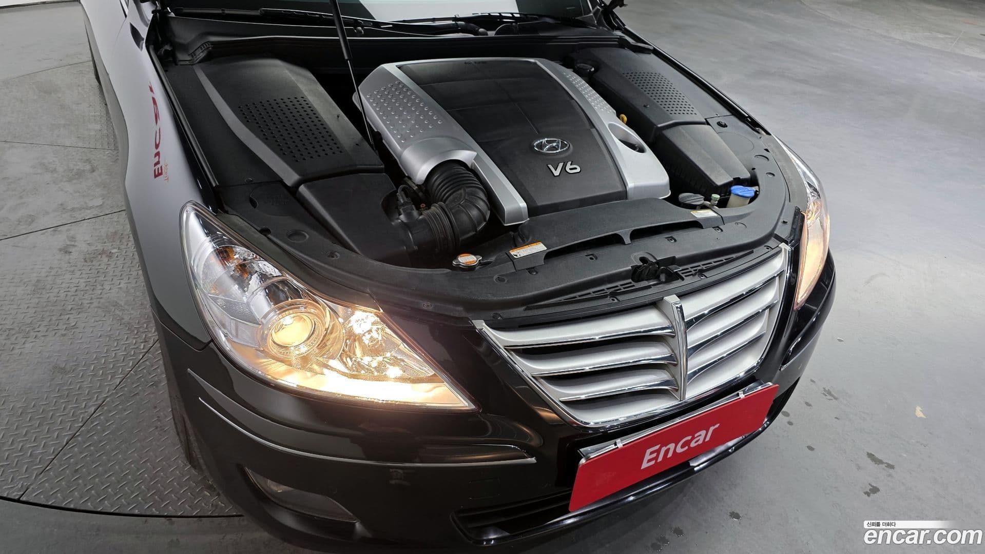 Main__Slider__Photo:Genesis Hyundai 2009.2-5