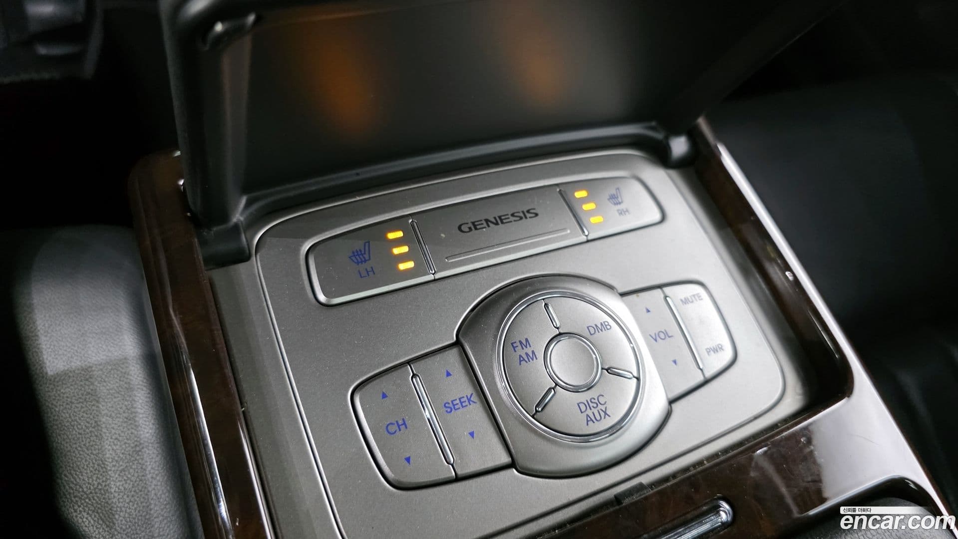 Main__Slider__Photo:Genesis Hyundai 2009.2-19