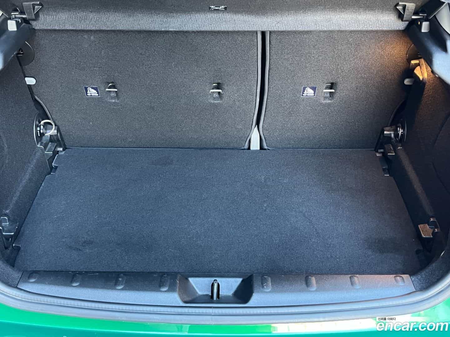 Cooper Mini 2020.8-OUTER-005