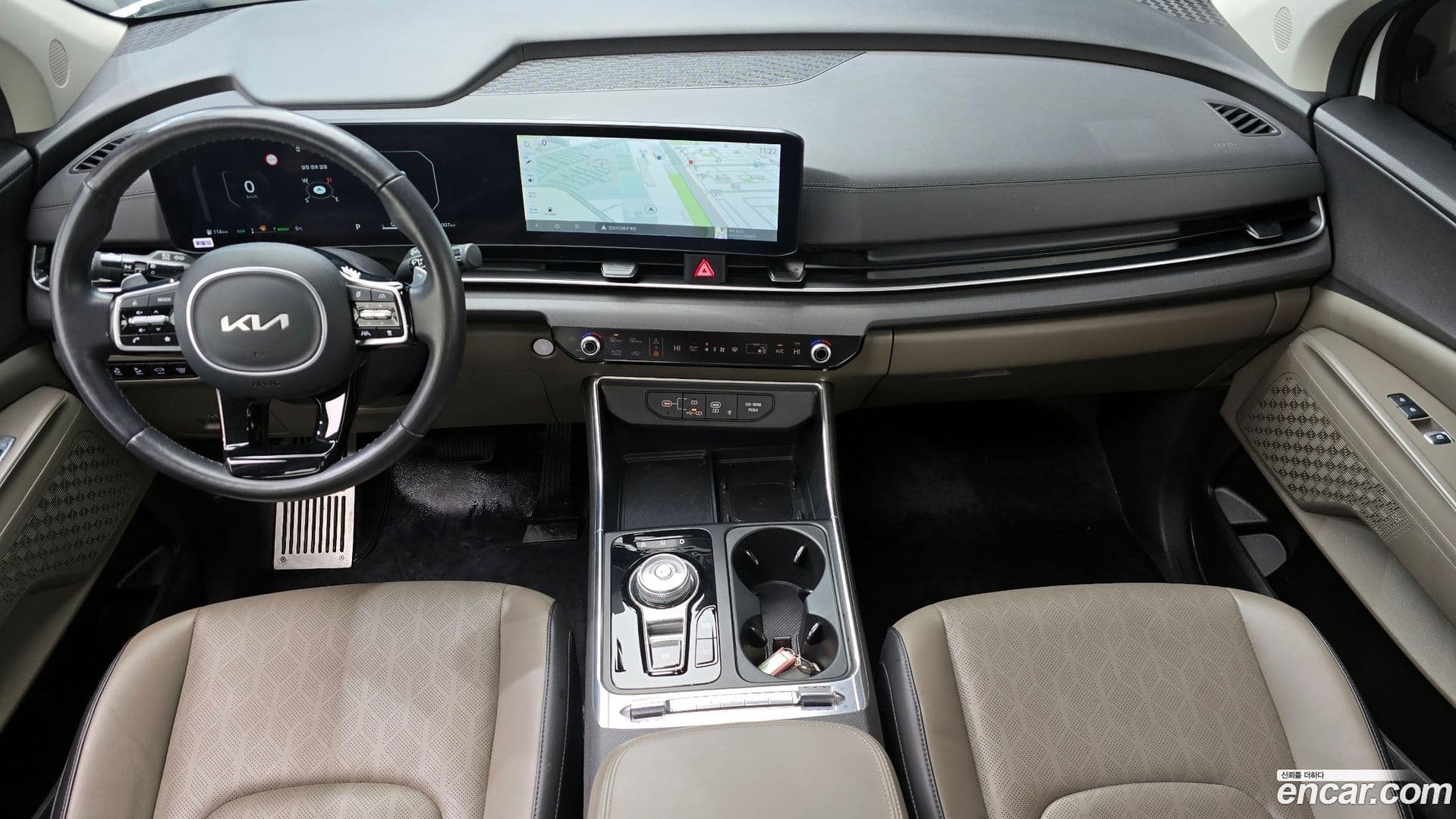 Main__Slider__Photo:Canival Kia 2024.2-6