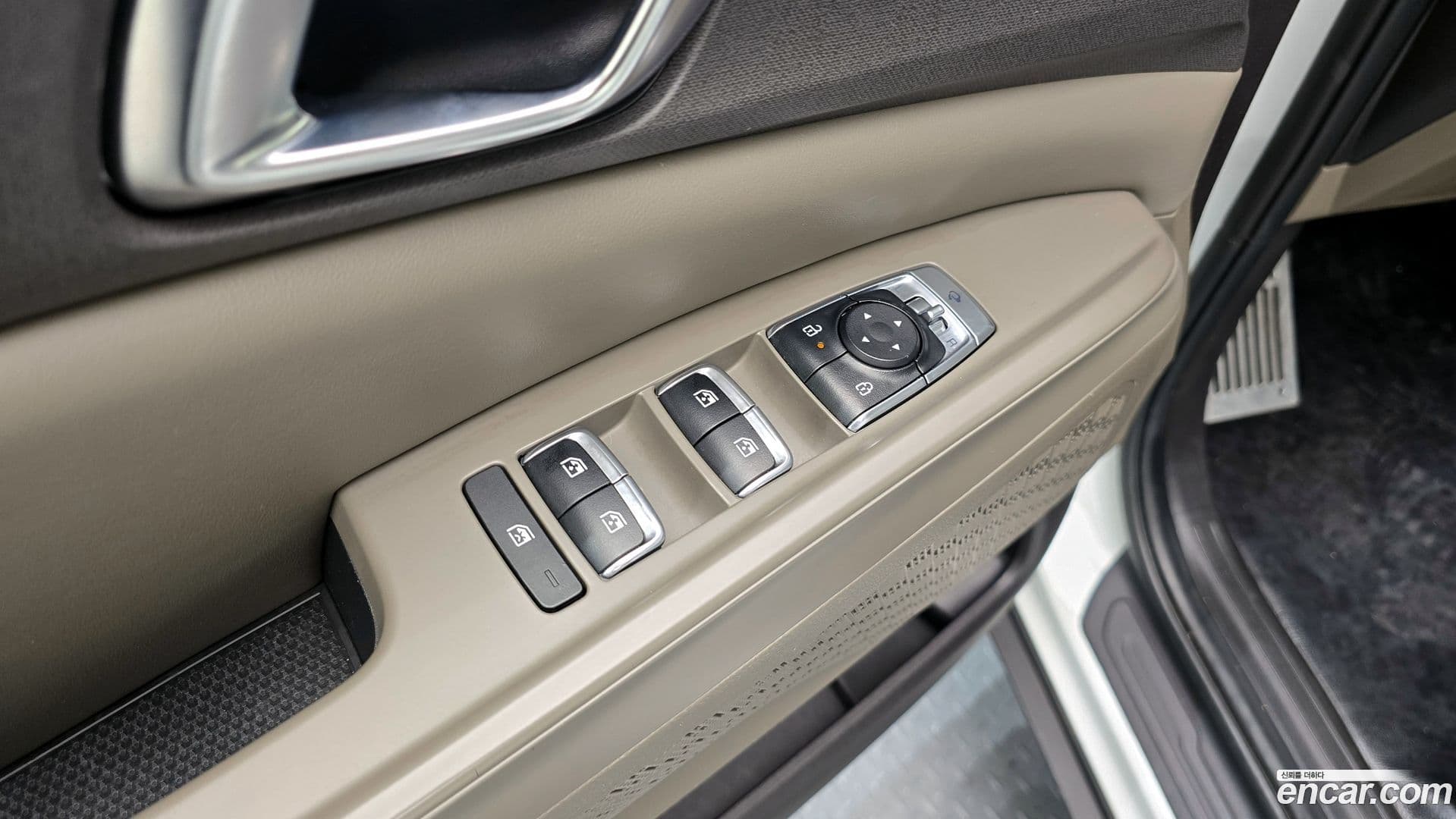 Main__Slider__Photo:Canival Kia 2024.2-13