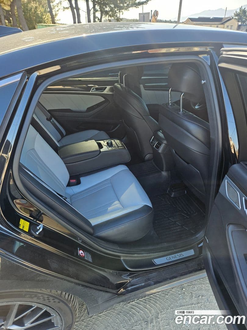 Main__Slider__Photo:G80 Genesis 2017.3-2