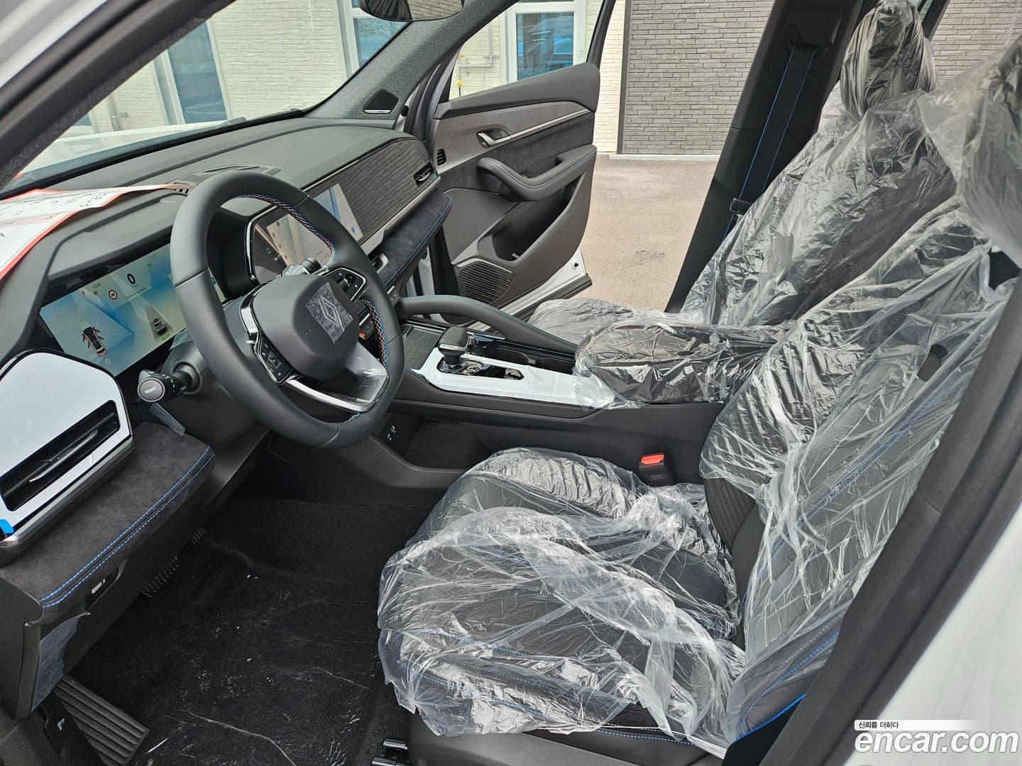 Main__Slider__Photo:Grand Koleos Renault-KoreaSamsung 2025.11-7