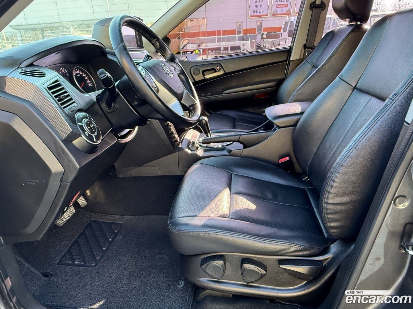 Main__Slider__Photo:KORANDO KG_Mobility_Ssangyong 2015.11-9