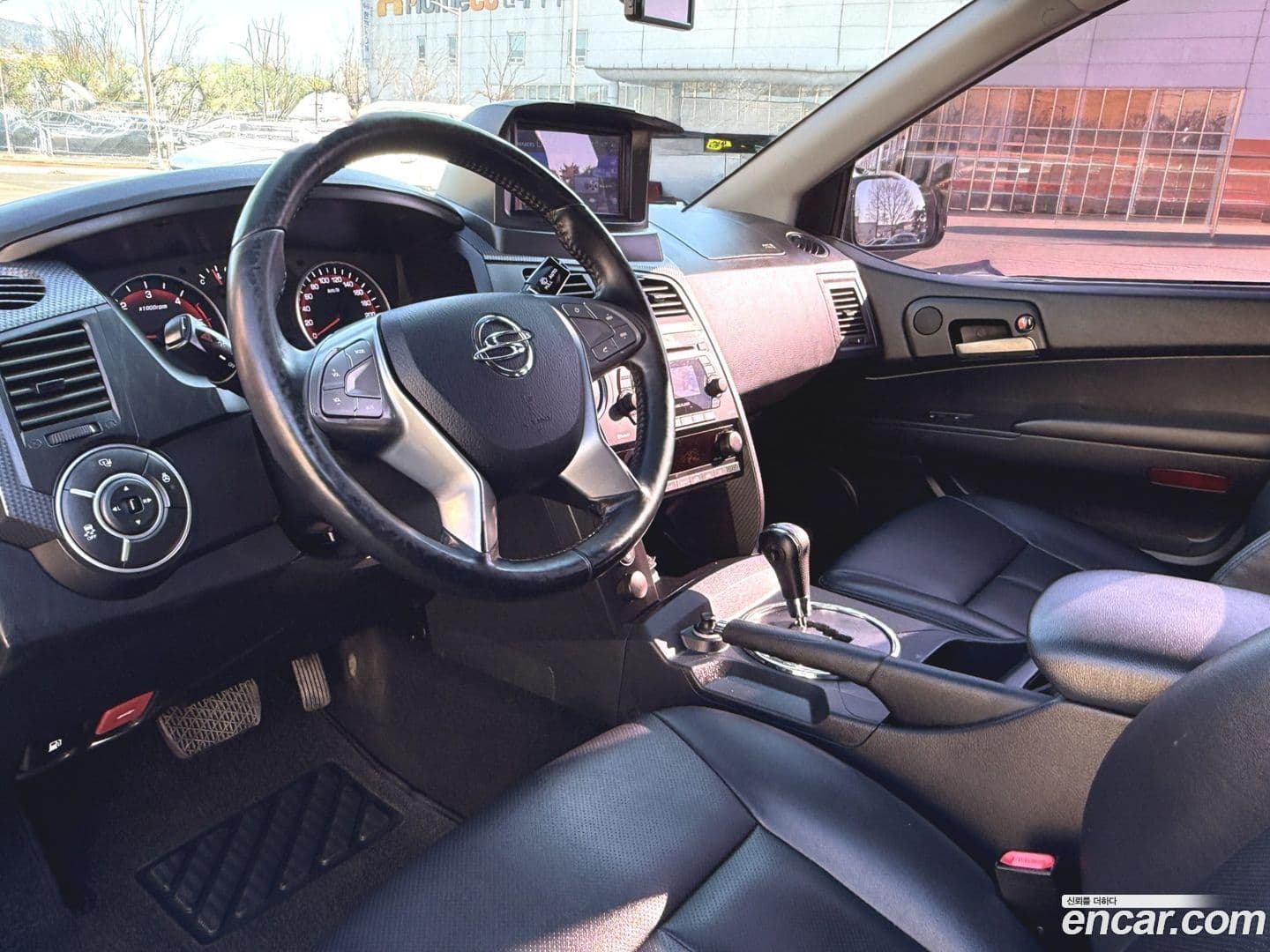 Main__Slider__Photo:KORANDO KG_Mobility_Ssangyong 2015.11-10