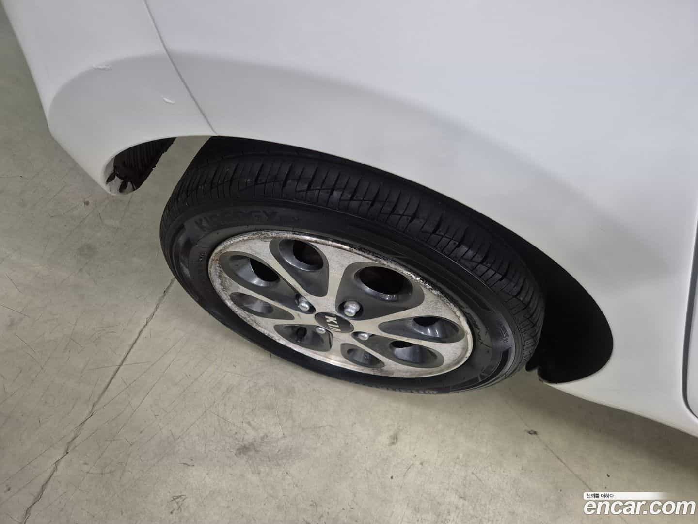 morning Kia 2011.1-INNER-006