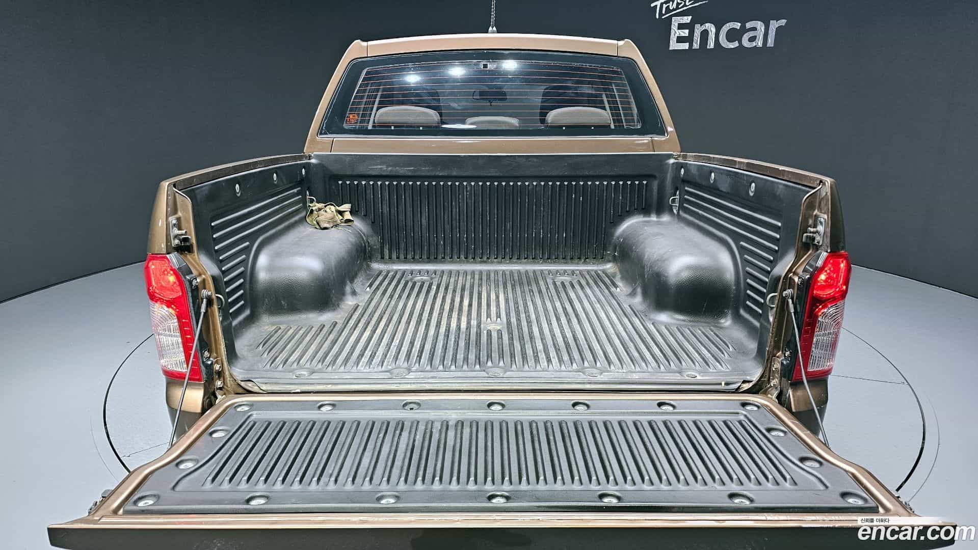 KORANDO KG_Mobility_Ssangyong 2016.1-OPTION-024