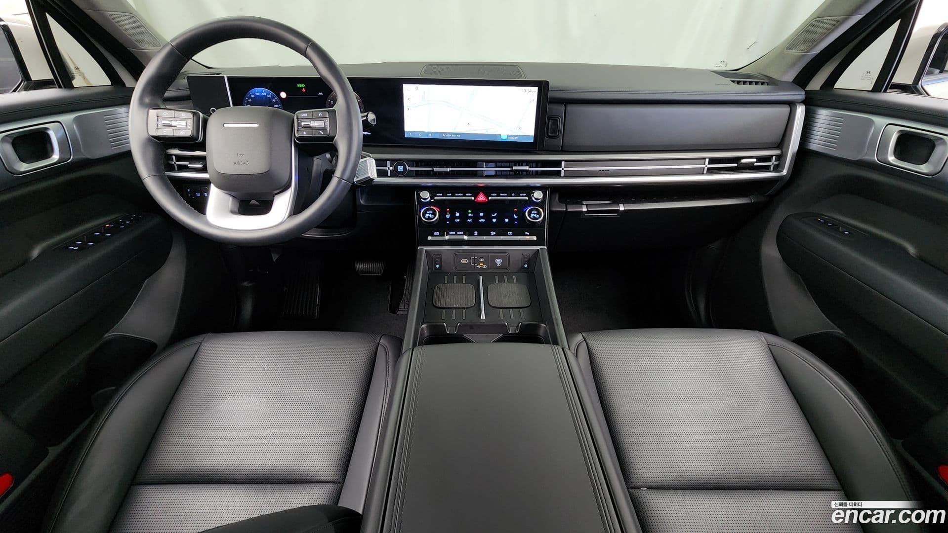 Main__Slider__Photo:Santafe Hyundai 2024.0-6