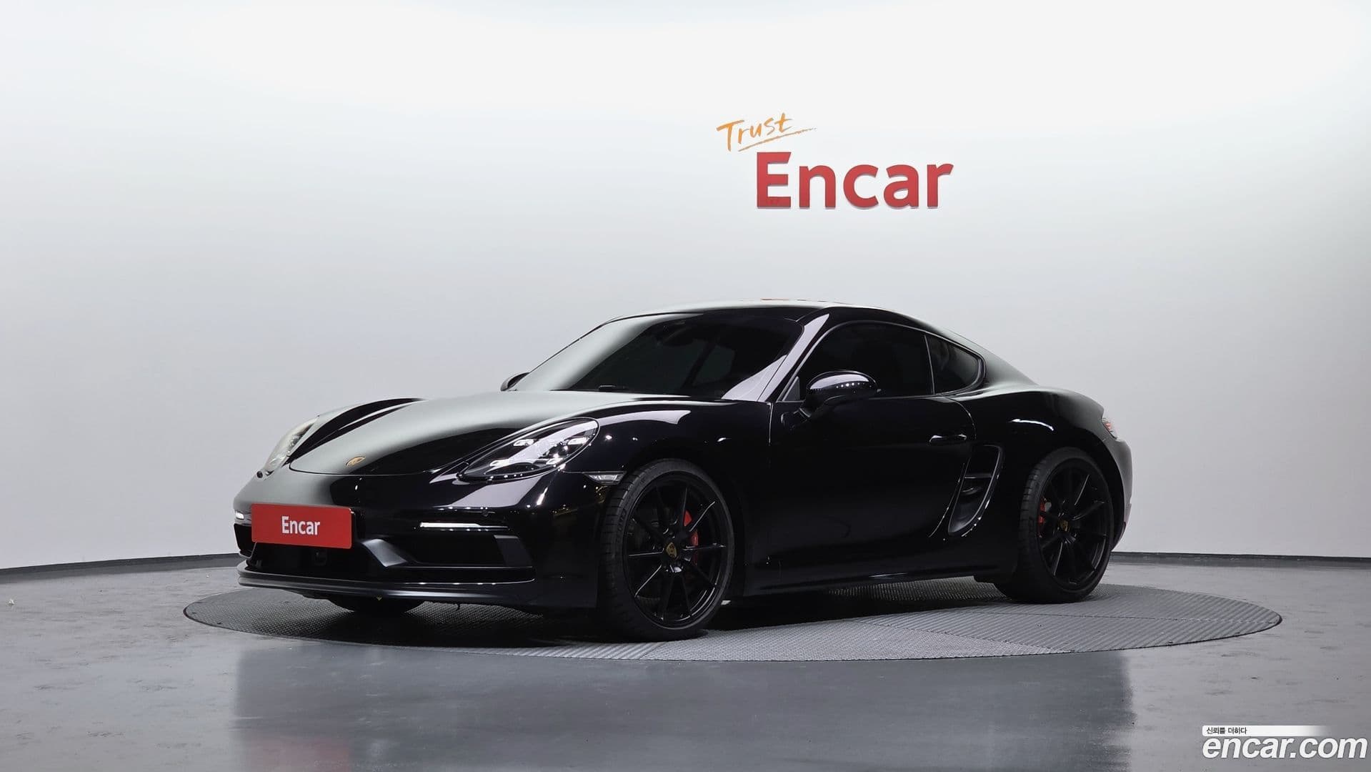 Main__Slider__Photo:718 Porsche 2021.5-0