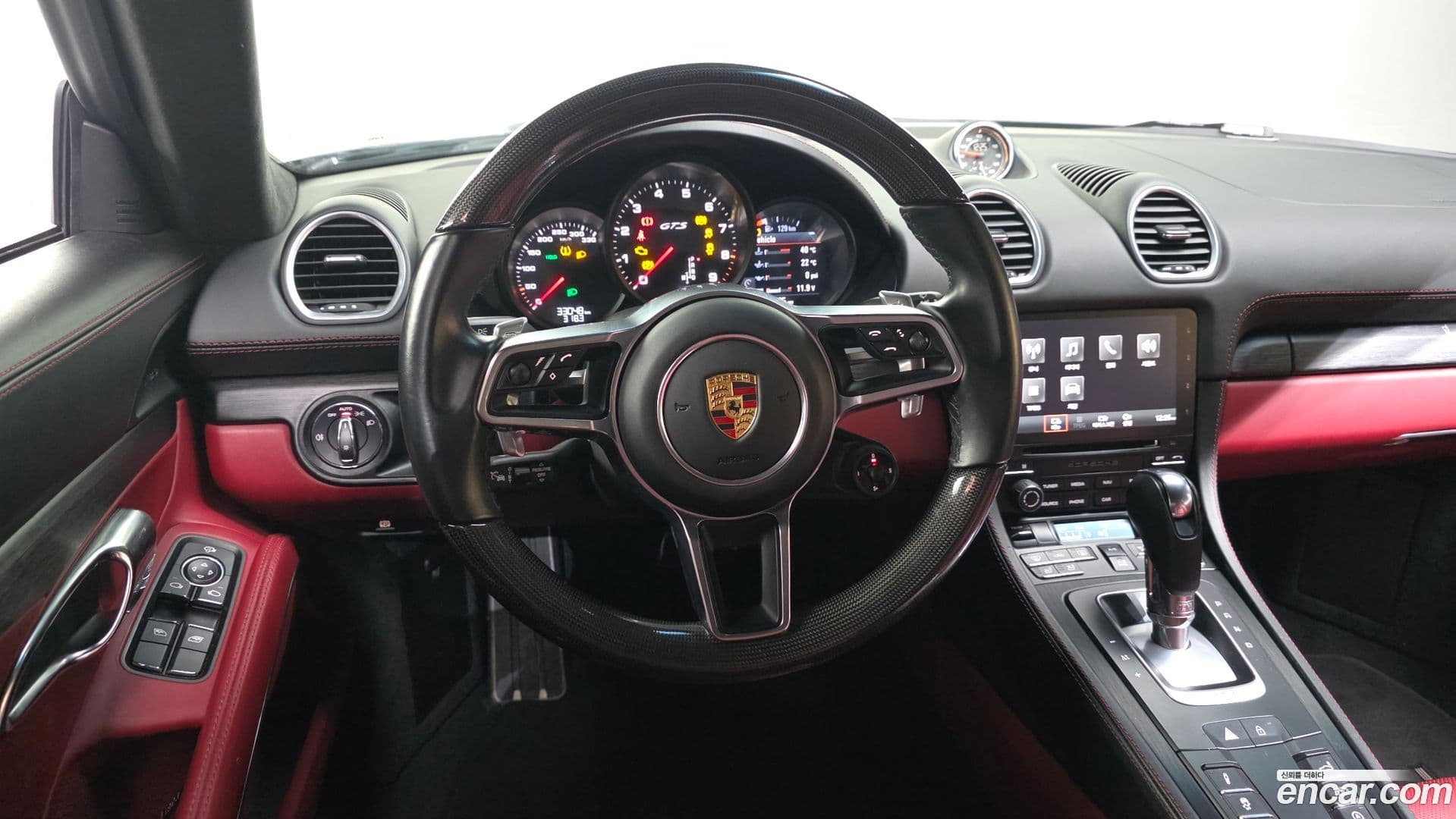 Main__Slider__Photo:718 Porsche 2021.5-11