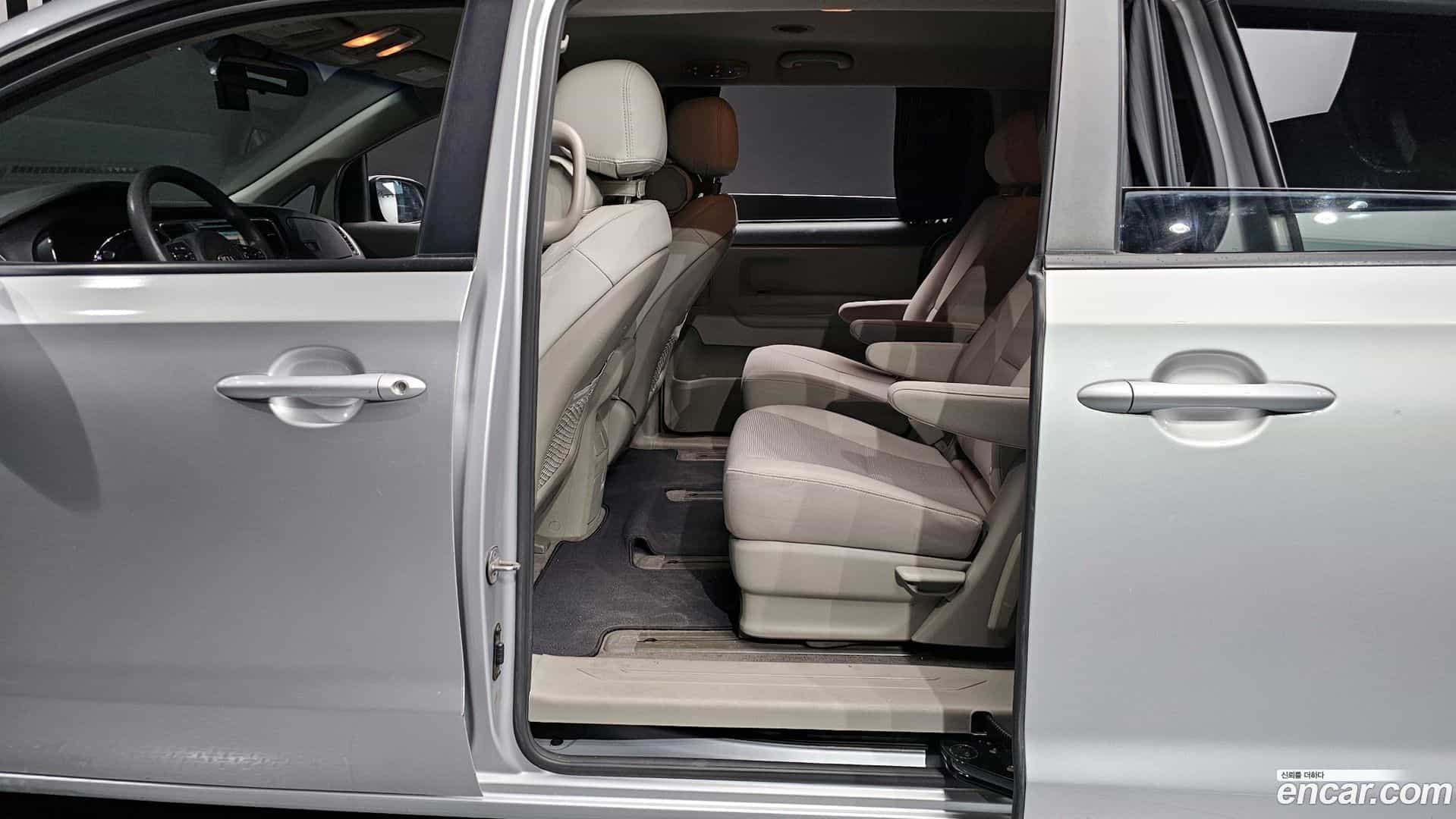 Canival Kia 2017.11-OPTION-017