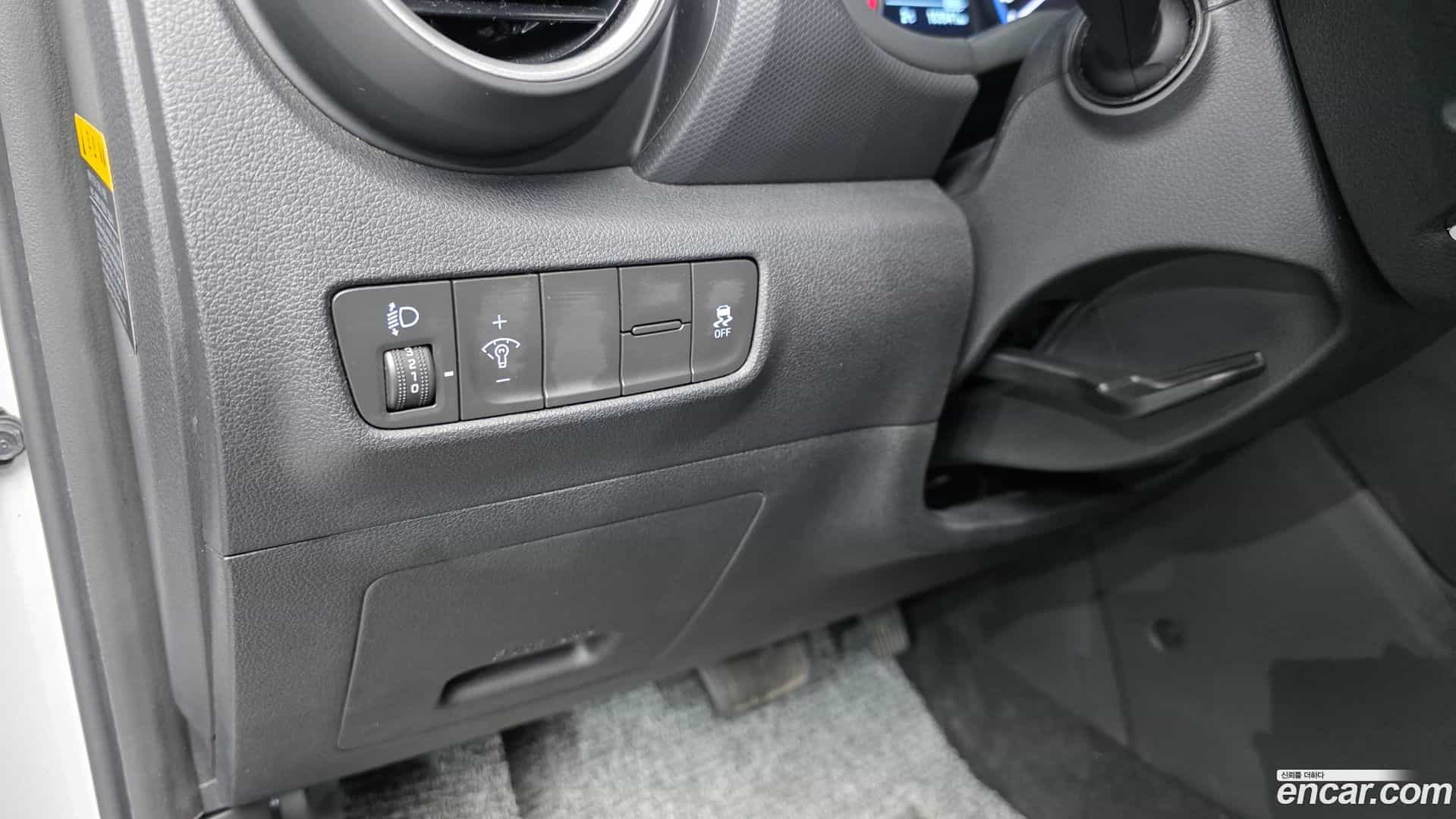 Kona Hyundai 2018.6-OPTION-017