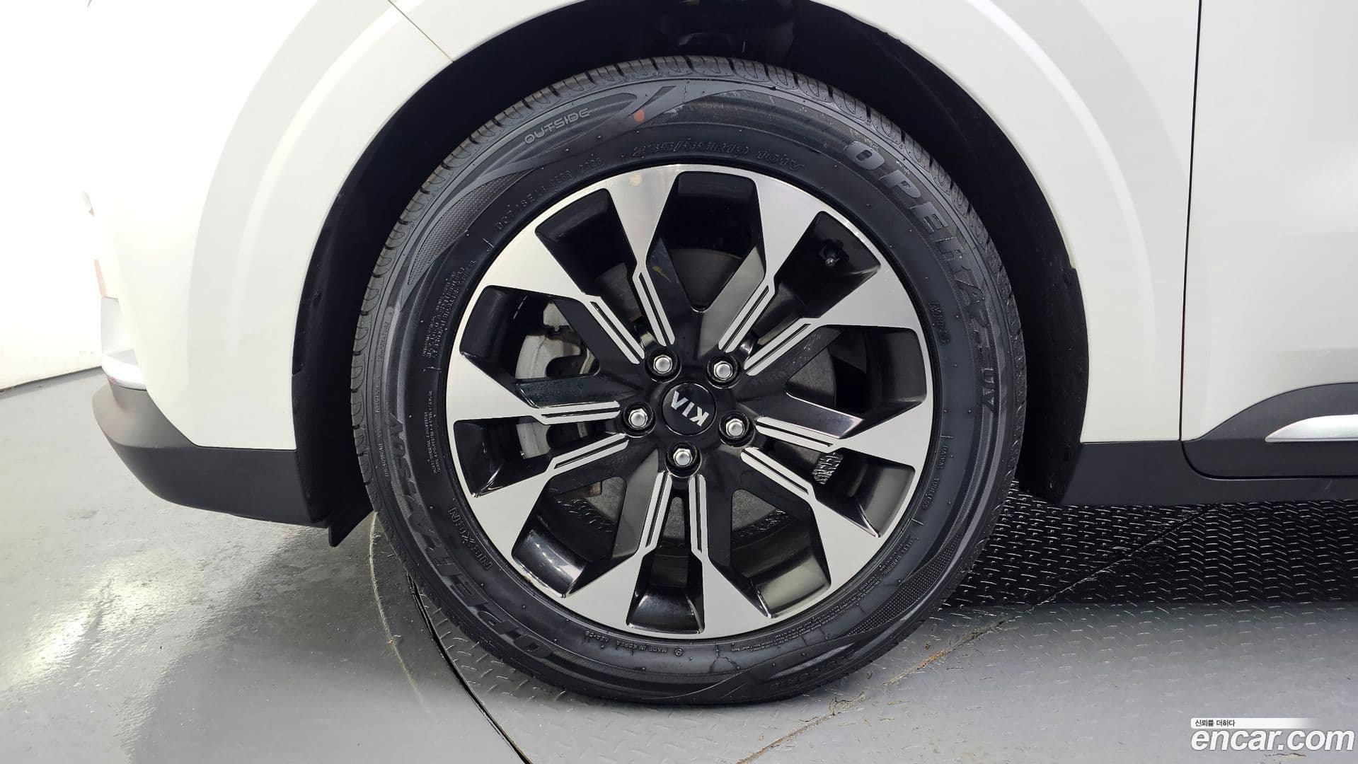 Main__Slider__Photo:Canival Kia 2021.4-4