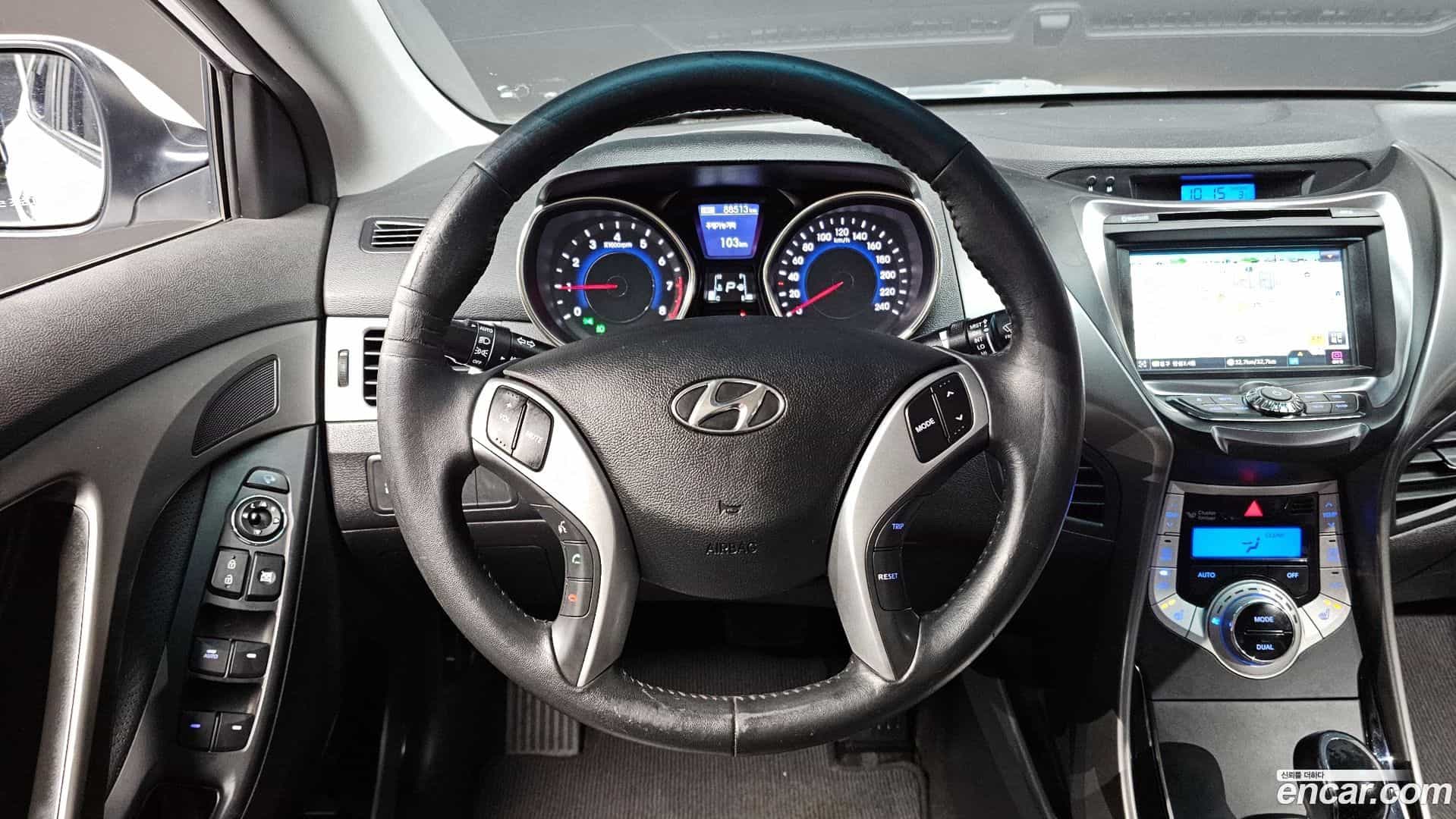 AVANTE Hyundai 2012.4-OPTION-017
